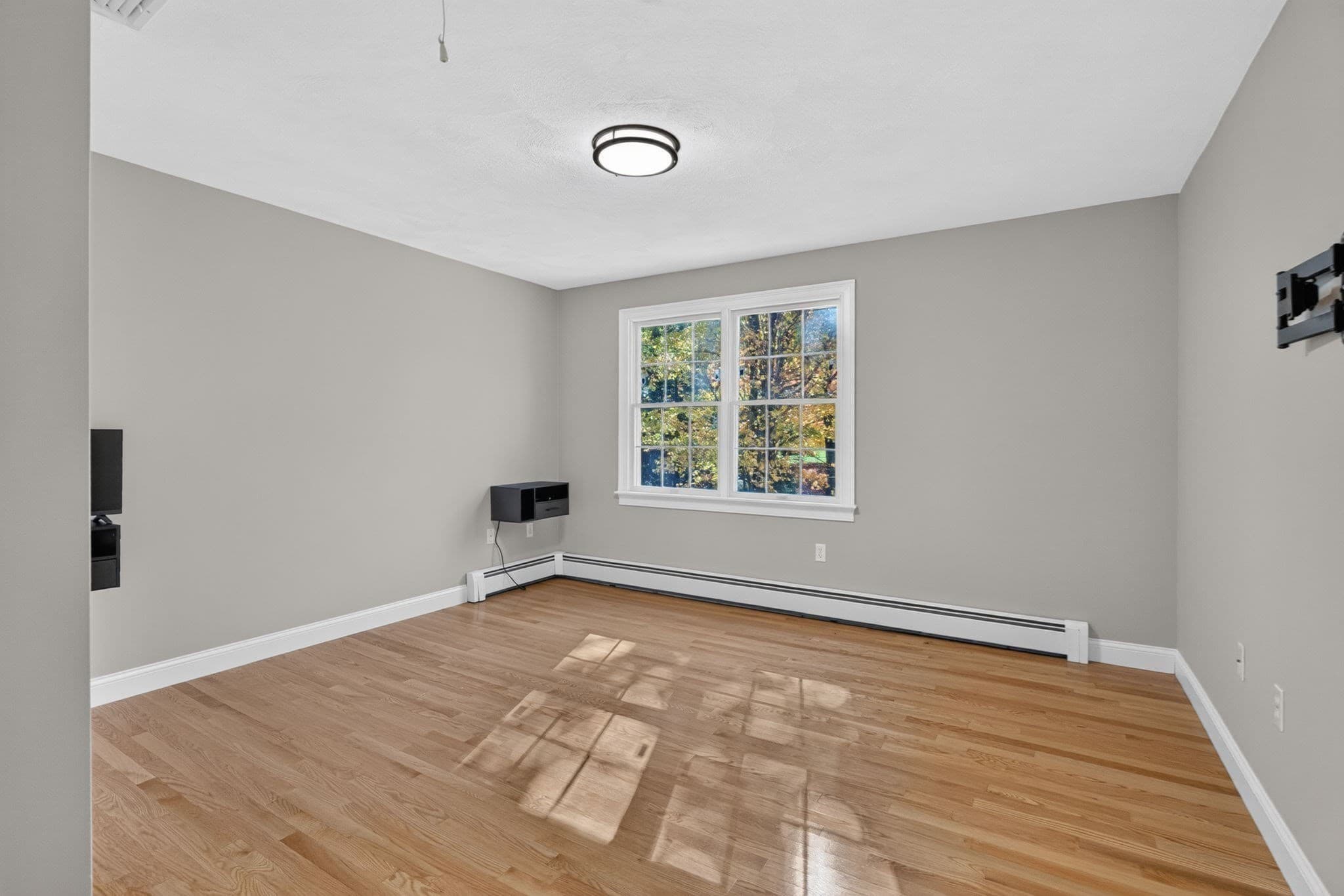Single Family Residence at 18 Morningside Dr, Topsfield MA 01983, photo 27 of 42