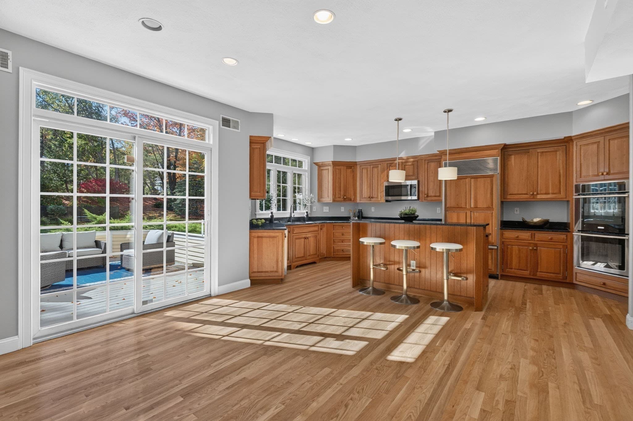 Single Family Residence at 18 Morningside Dr, Topsfield MA 01983, photo 10 of 42
