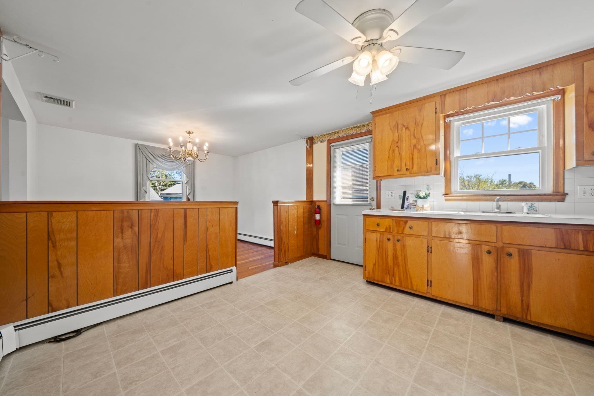 Single Family Residence at 2 Wolcott Road, Saugus MA 01906, photo 7 of 36