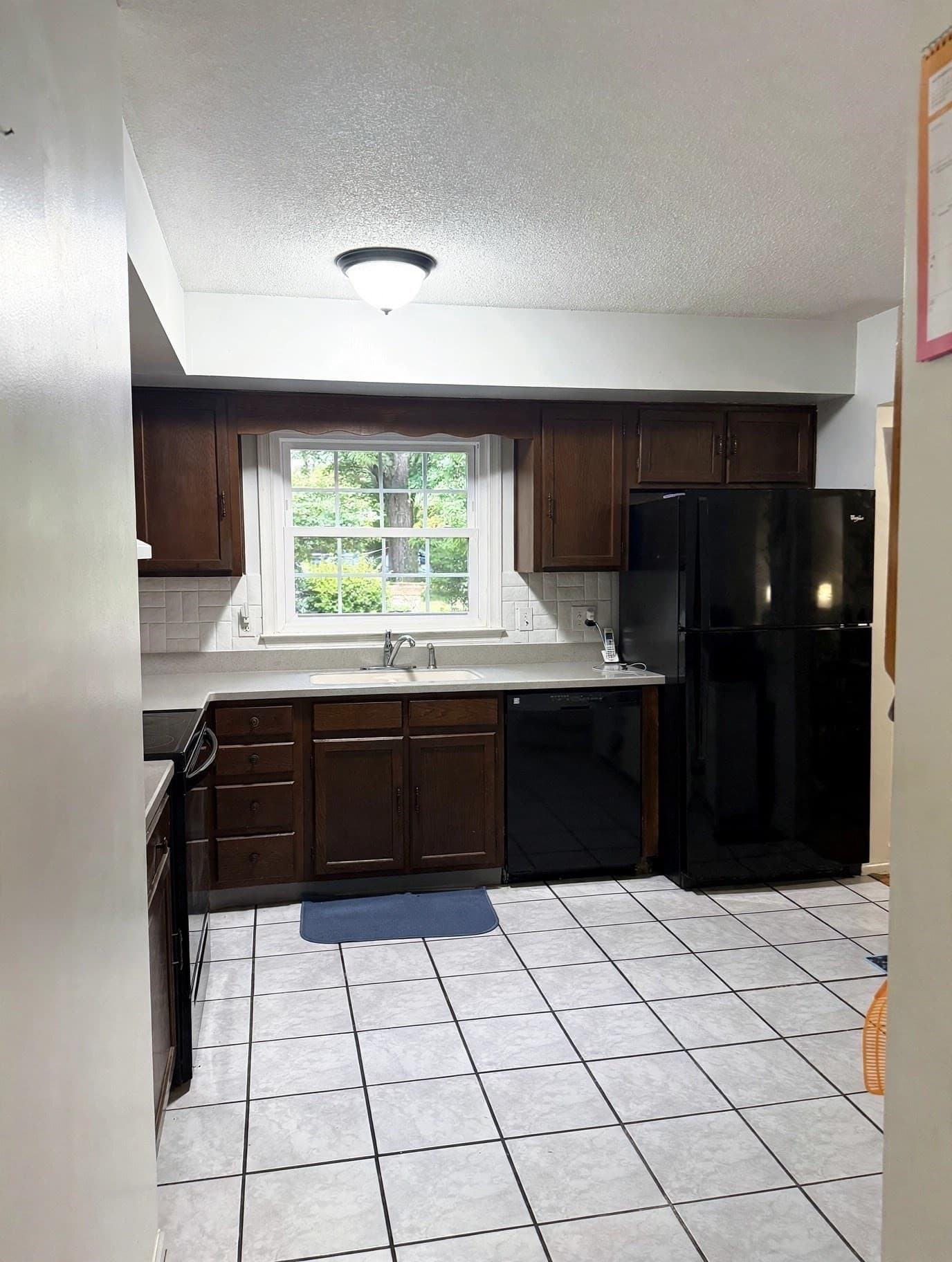 Single Family Residence at 394 Bedford St, Lakeville MA 02347, photo 7 of 28