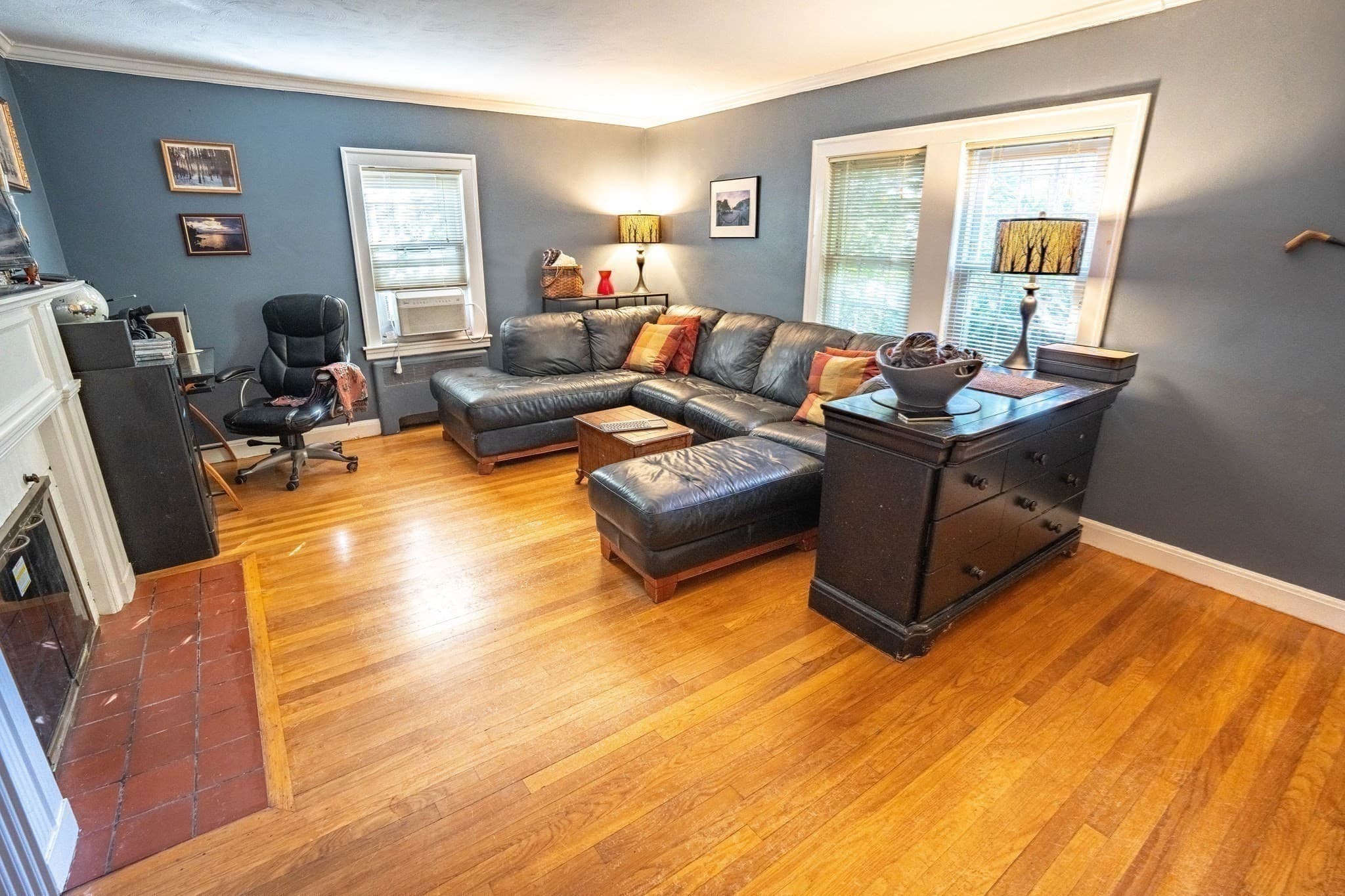 Condominium at 26-28 Wessex Rd # 28, Newton MA 02459, photo 3 of 27