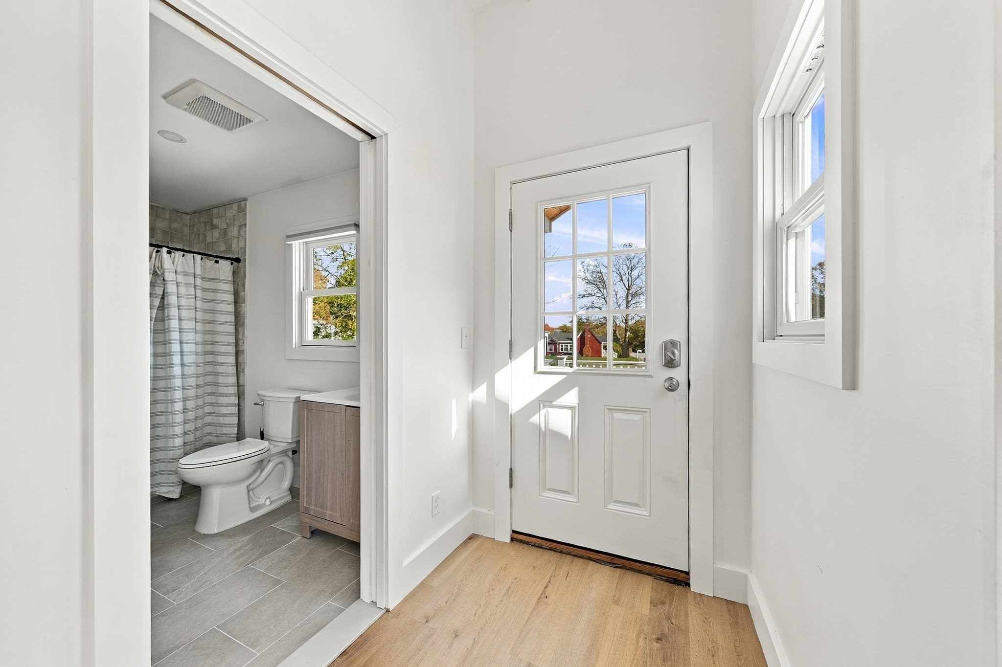 Single Family Residence at 226 Sanford Rd, Westport MA 02790, photo 13 of 42