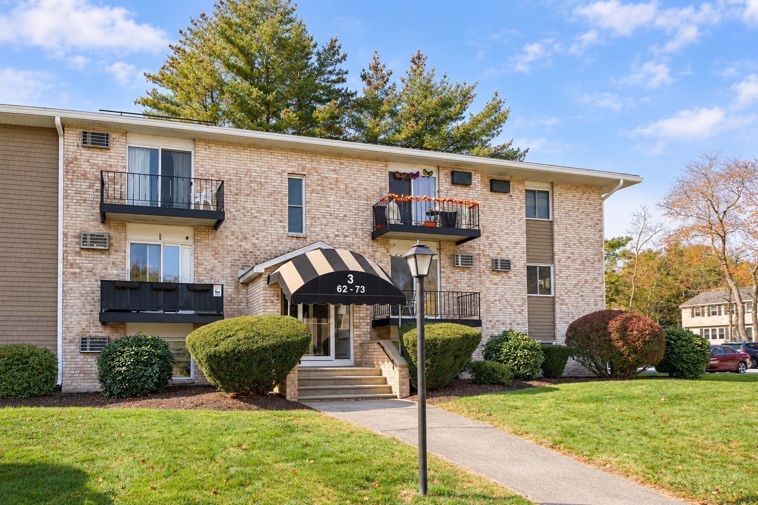 Condominium at 440 North Ave # 71, Haverhill MA 01830, photo 2 of 35