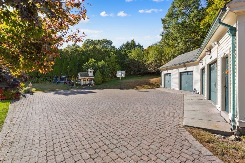 Single Family Residence at 50 Chestnut St, Lynnfield MA 01940, photo 36 of 42