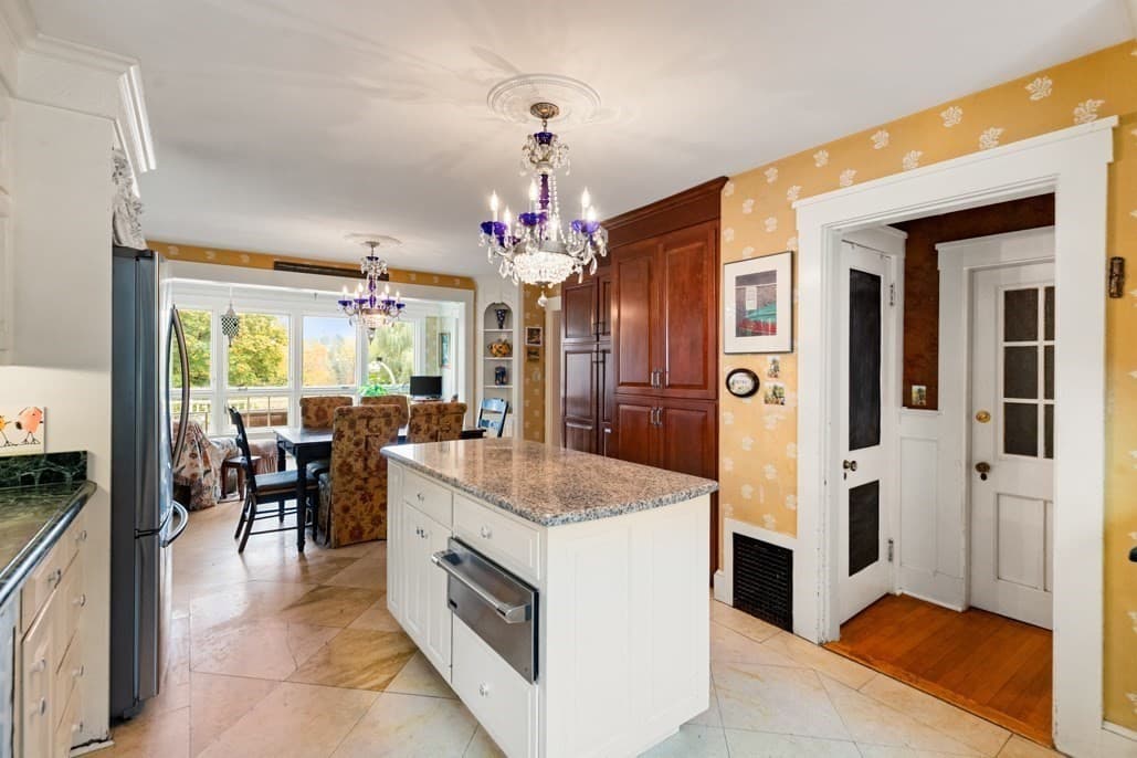 Single Family Residence at 50 Chestnut St, Lynnfield MA 01940, photo 11 of 42