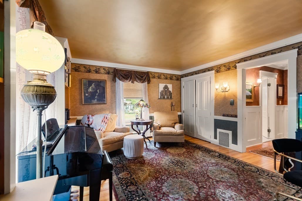 Single Family Residence at 50 Chestnut St, Lynnfield MA 01940, photo 19 of 42