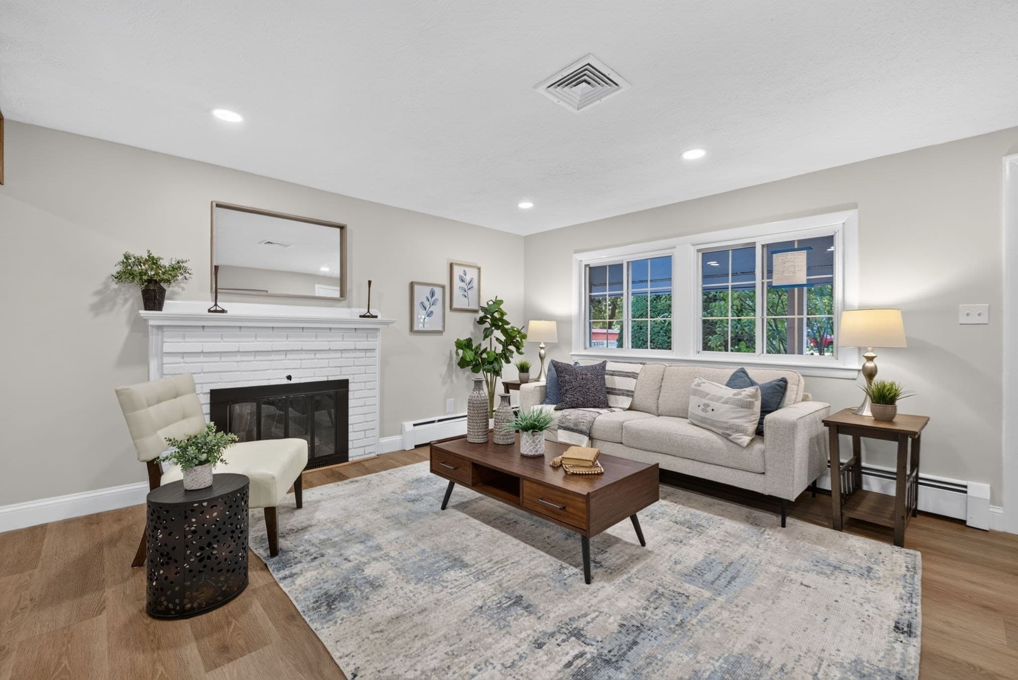 Single Family Residence at 316 Old Westford Rd, Chelmsford MA 01824, photo 5 of 37