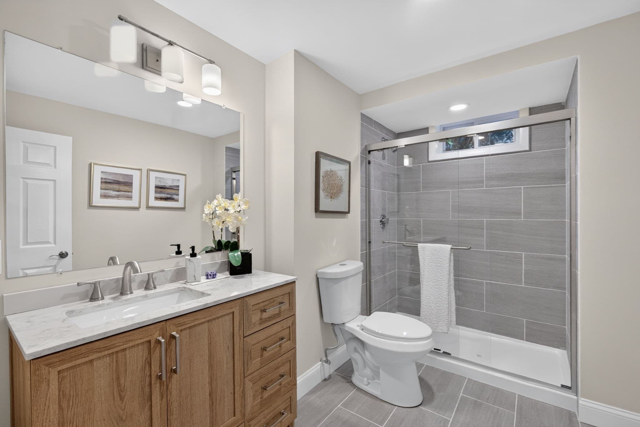 Single Family Residence at 316 Old Westford Rd, Chelmsford MA 01824, photo 8 of 37