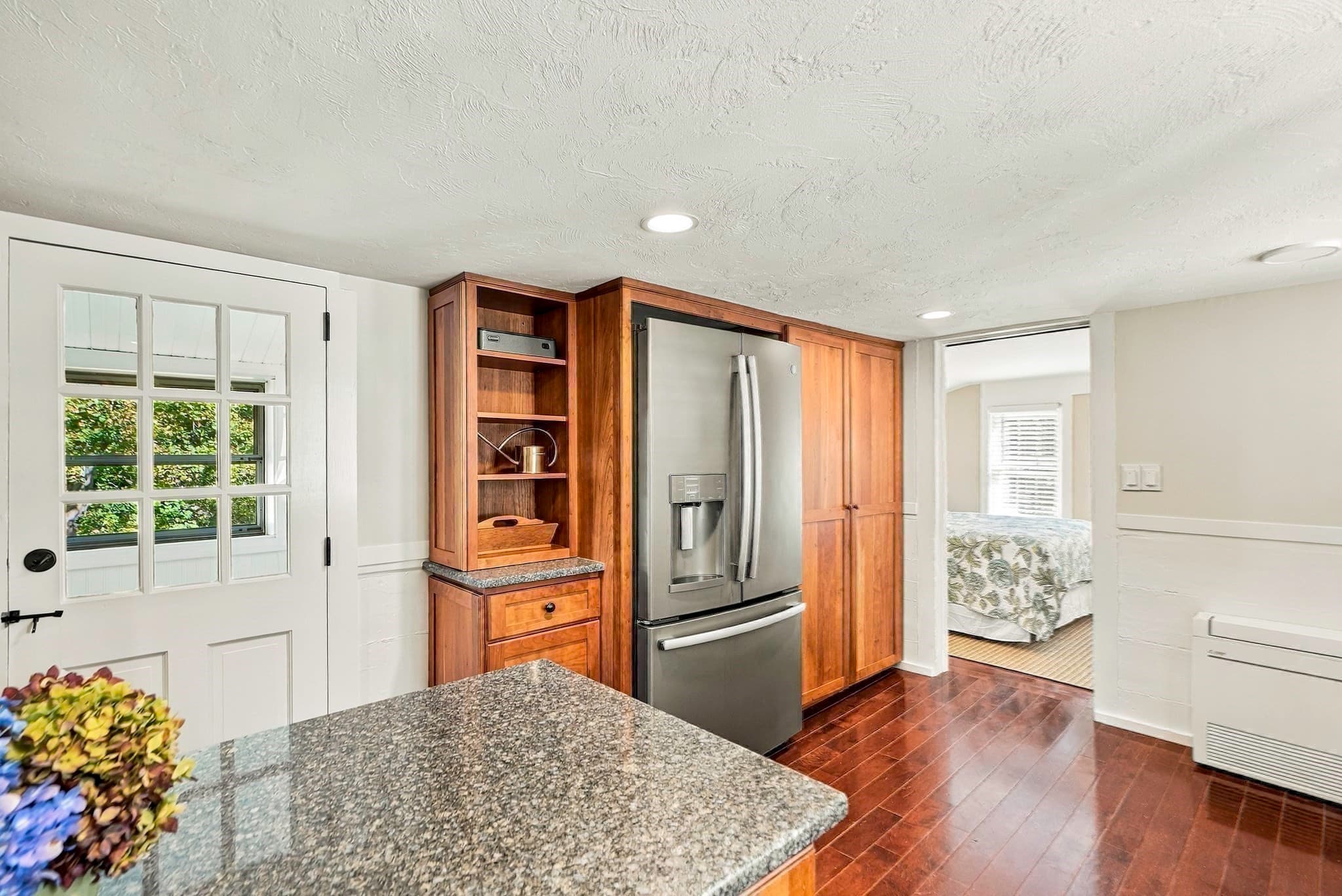 Single Family Residence at 164 Central St, Auburn MA 01501, photo 23 of 41