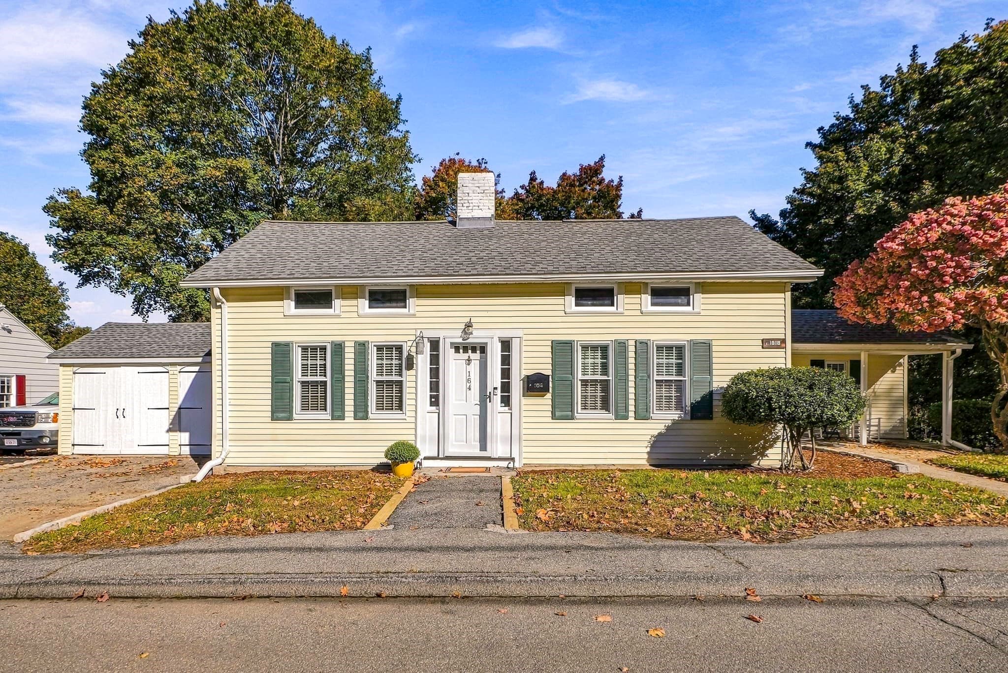 164 Central St, Auburn MA 01501