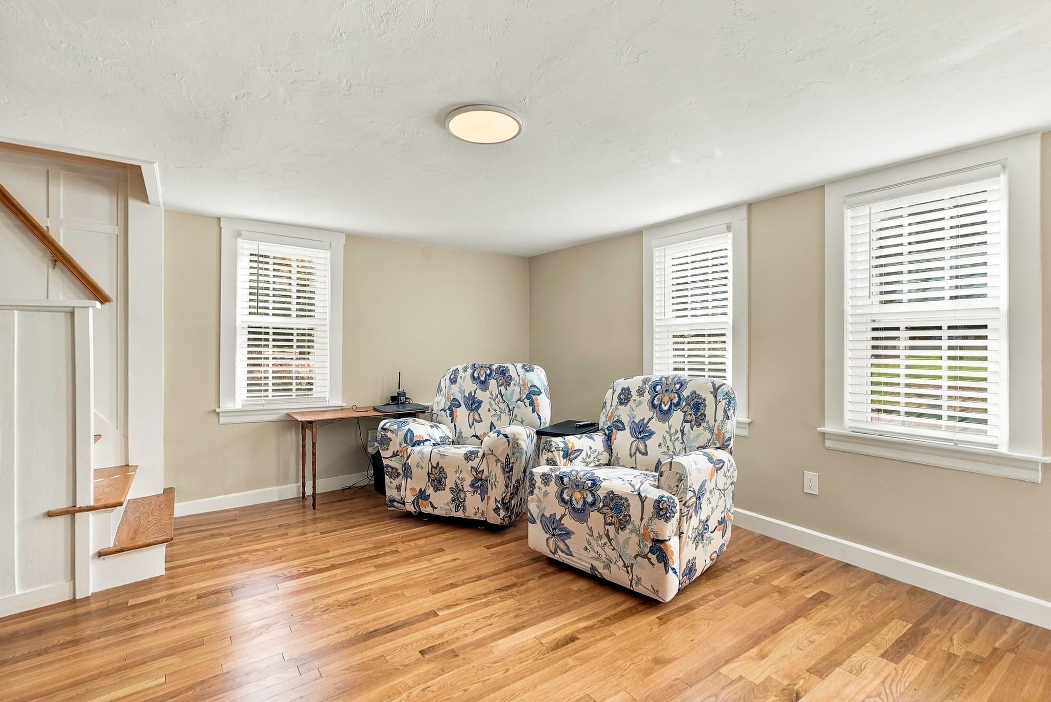 Single Family Residence at 164 Central St, Auburn MA 01501, photo 14 of 41