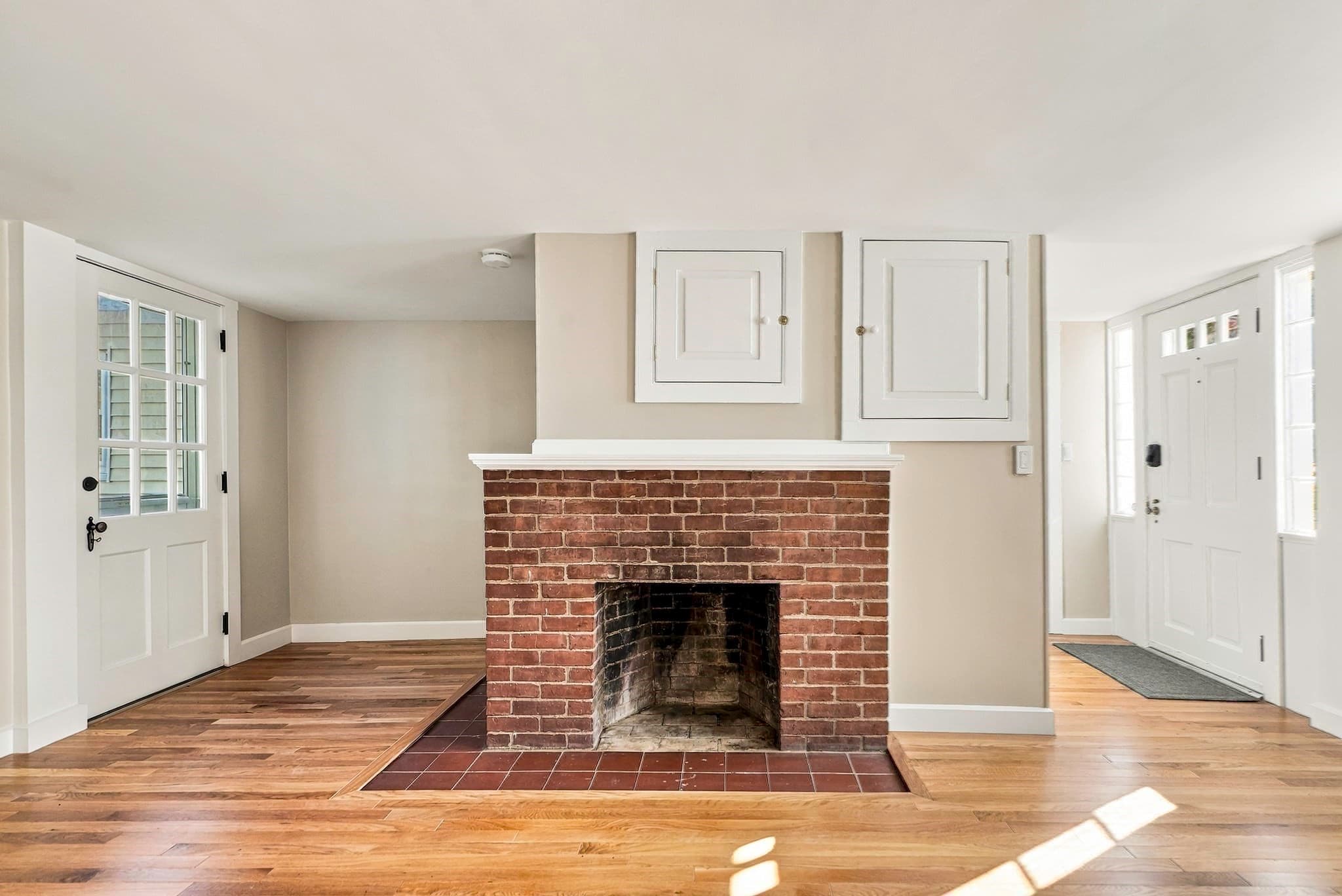 Single Family Residence at 164 Central St, Auburn MA 01501, photo 19 of 41