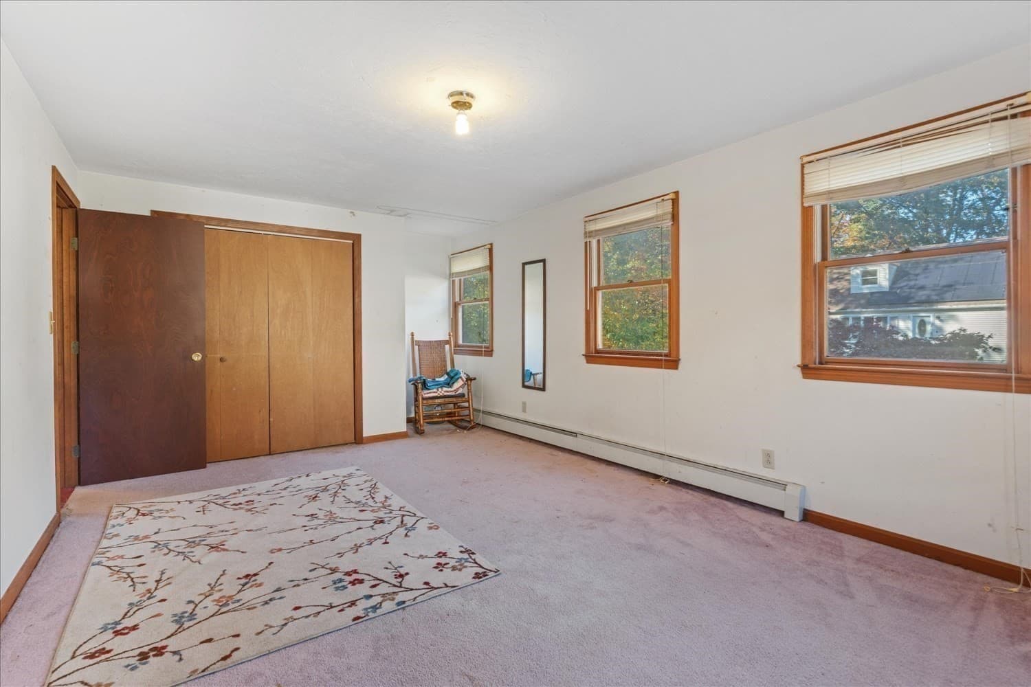 Single Family Residence at 59 Iroquois Street, Worcester MA 01602, photo 17 of 32
