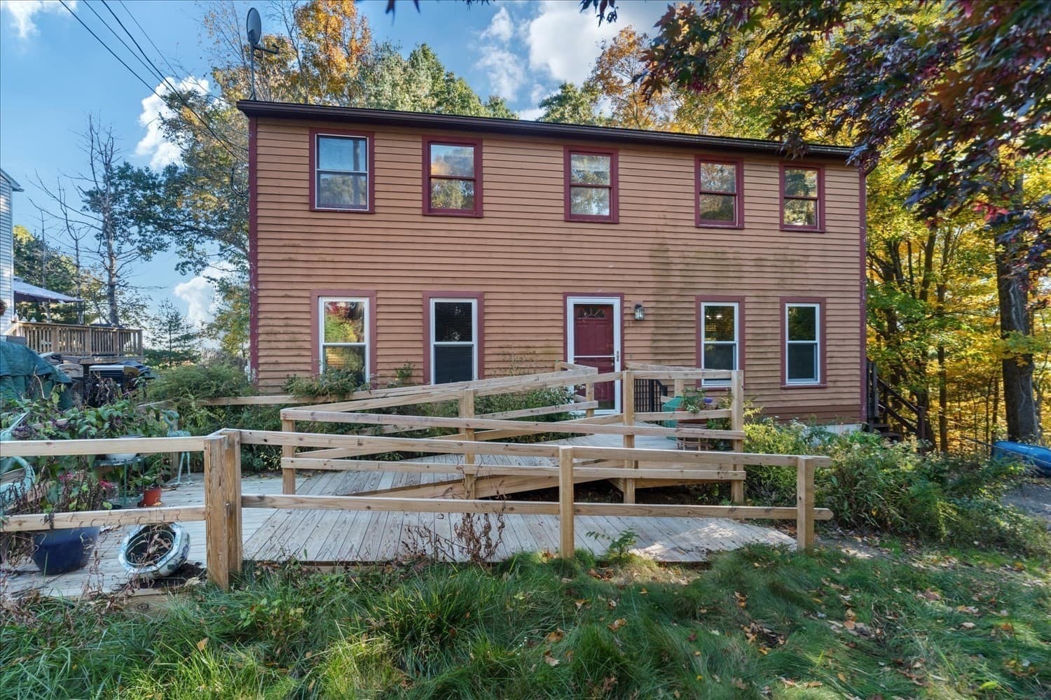 Single Family Residence at 59 Iroquois Street, Worcester MA 01602, photo 24 of 32