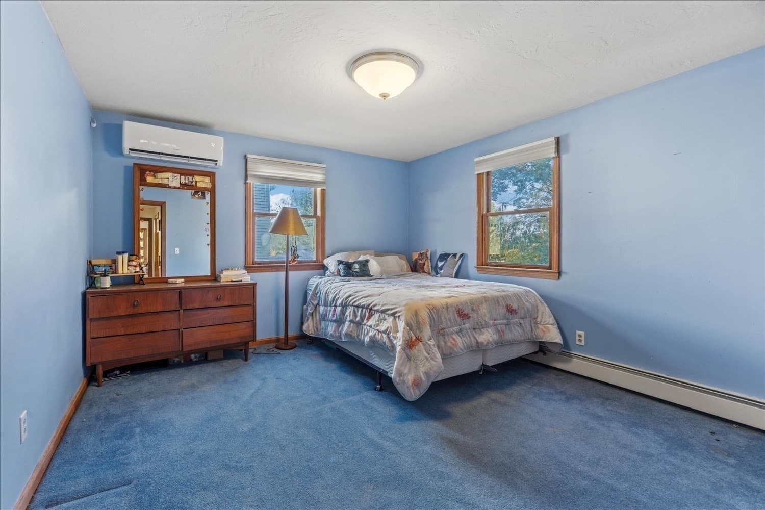 Single Family Residence at 59 Iroquois Street, Worcester MA 01602, photo 18 of 32