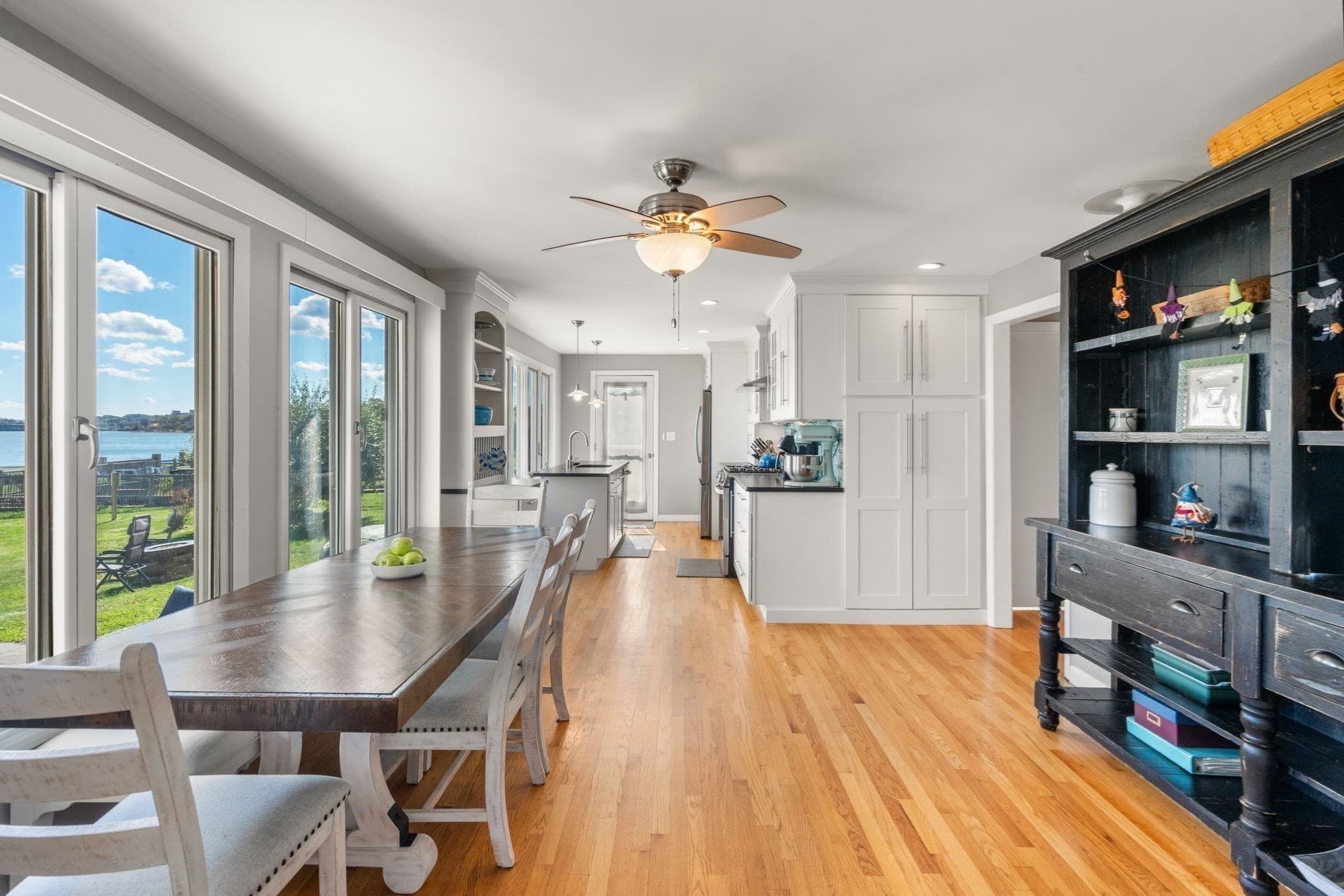 Single Family Residence at 7 Pebble Ln, Kingston MA 02364, photo 12 of 41