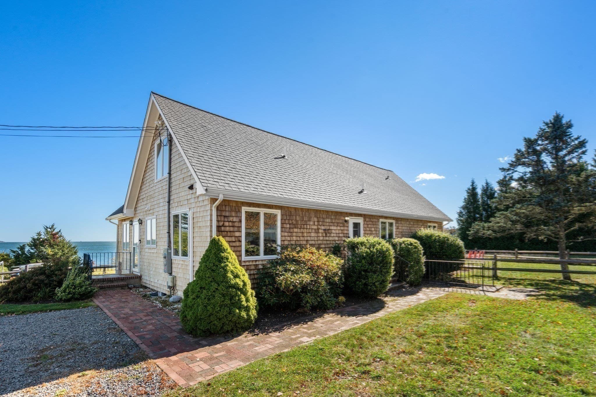 Single Family Residence at 7 Pebble Ln, Kingston MA 02364, photo 32 of 41