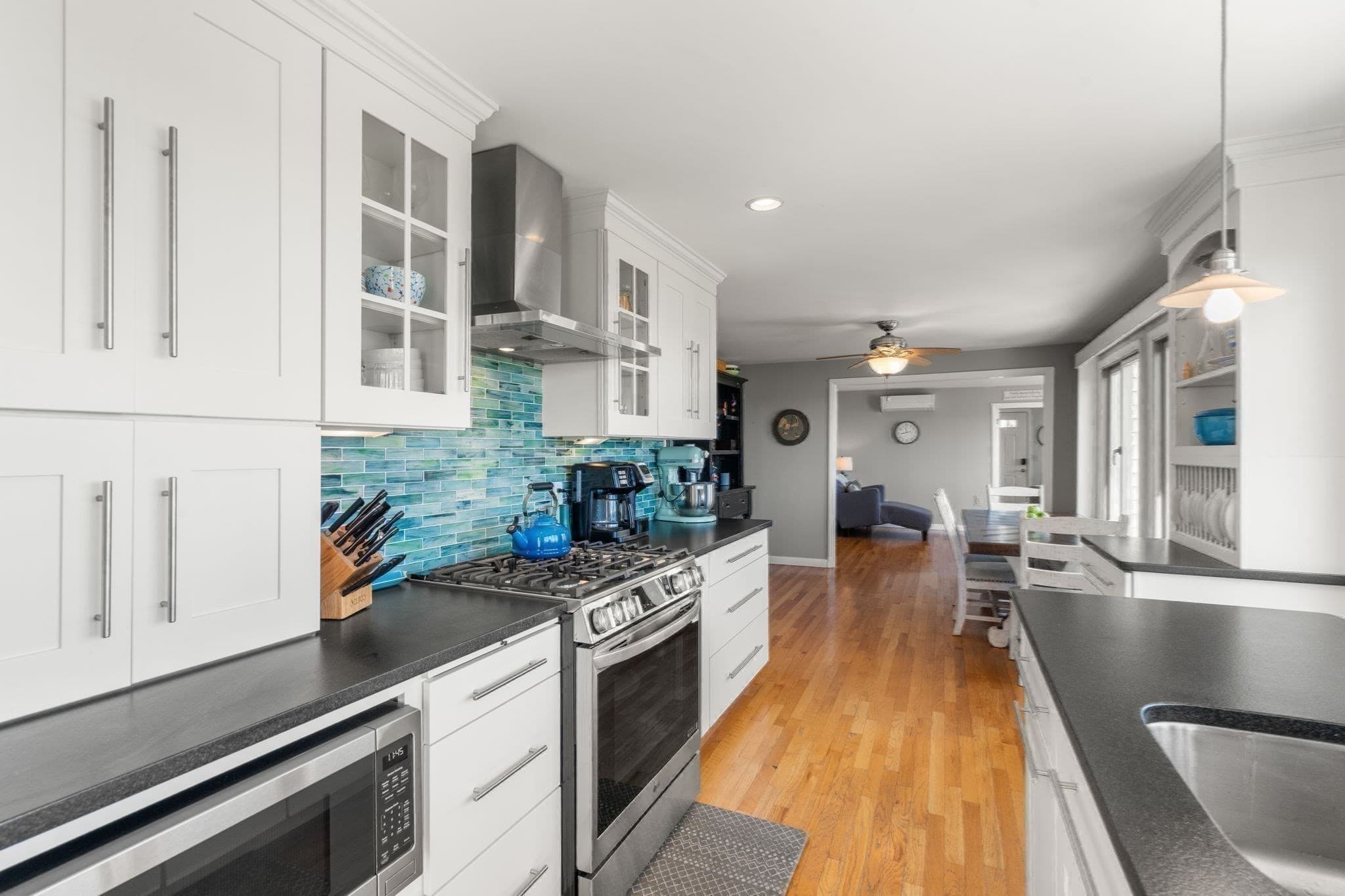 Single Family Residence at 7 Pebble Ln, Kingston MA 02364, photo 15 of 41
