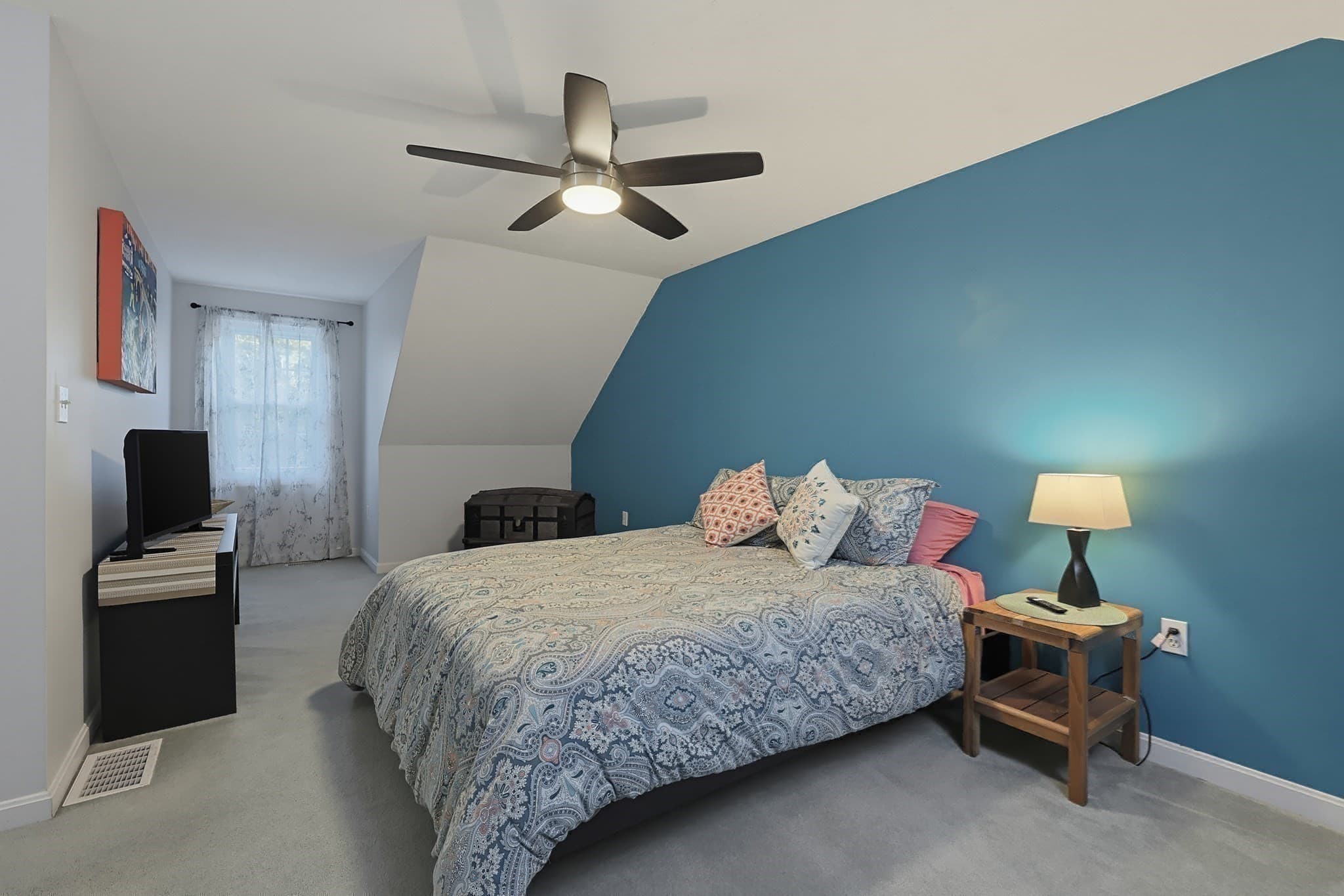 Condominium at 55 Nevins Rd # 1, Methuen MA 01844, photo 23 of 33
