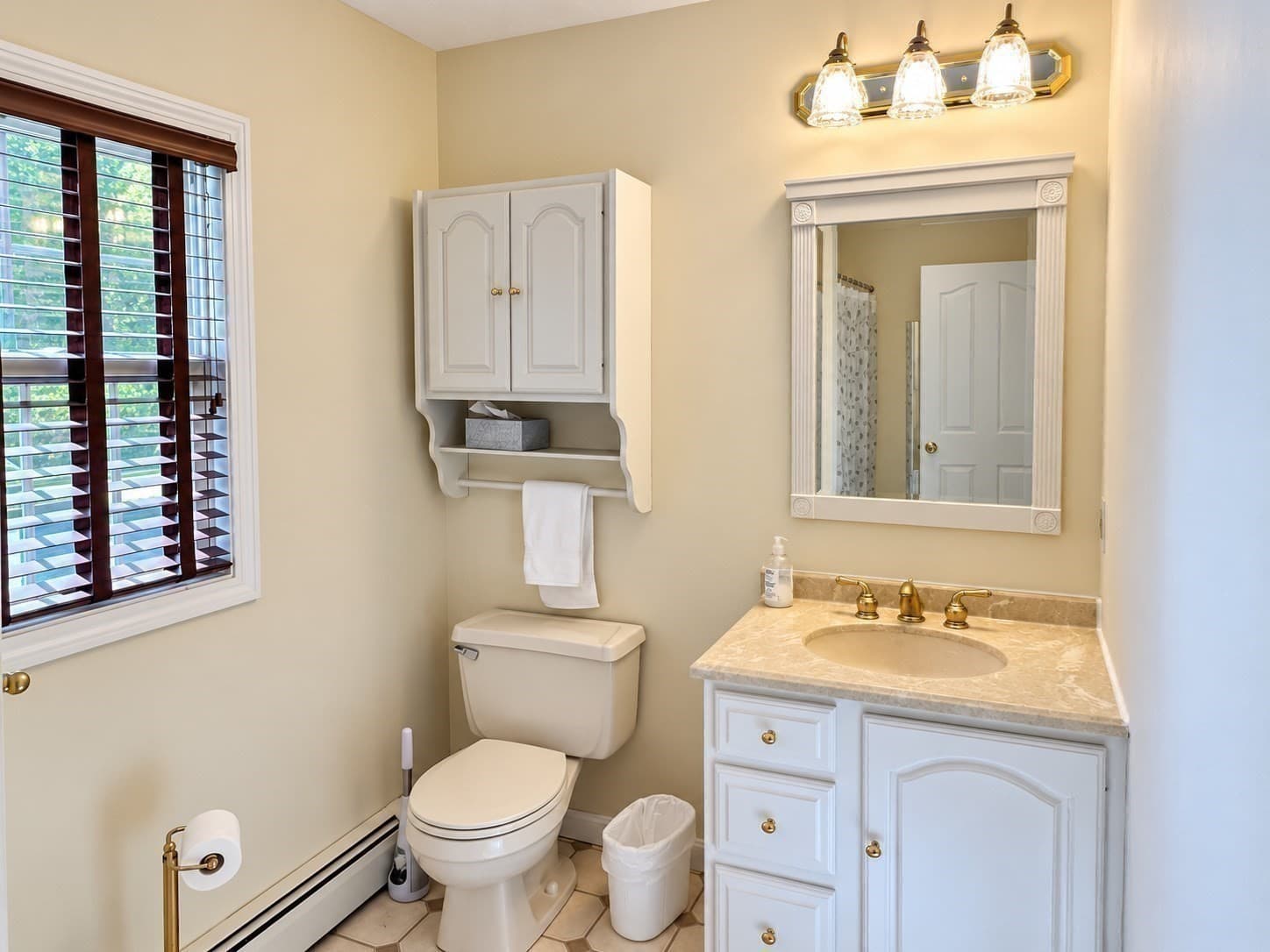 Attached (Townhouse/Rowhouse/Duplex) at 19 Kennebec # A, Worcester MA 01606, photo 11 of 15