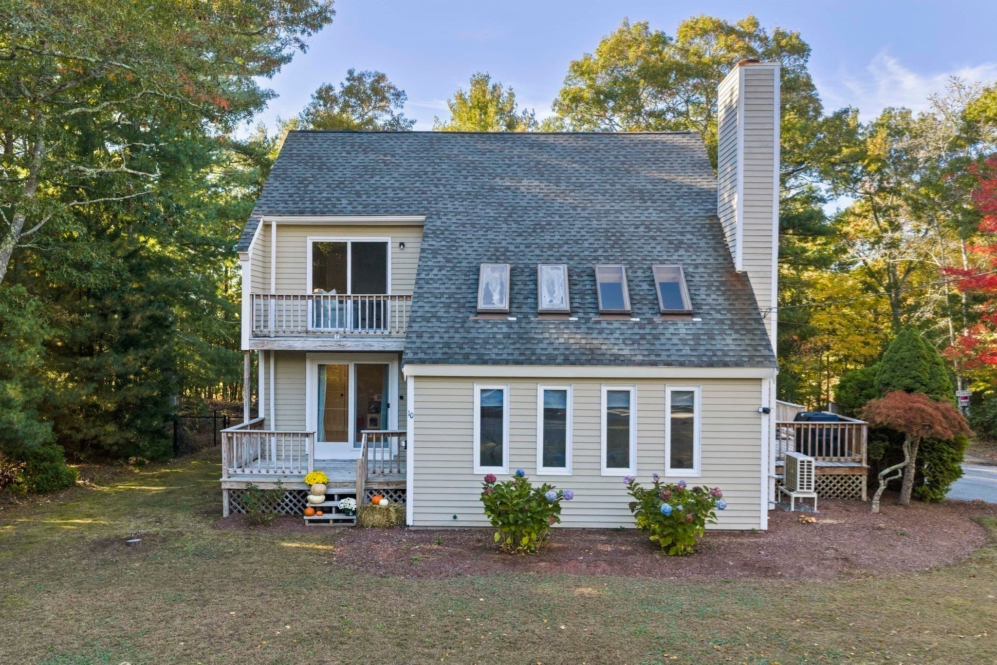 Single Family Residence at 10 Spectacle Pond Terrace, Wareham MA 02538, photo 2 of 38