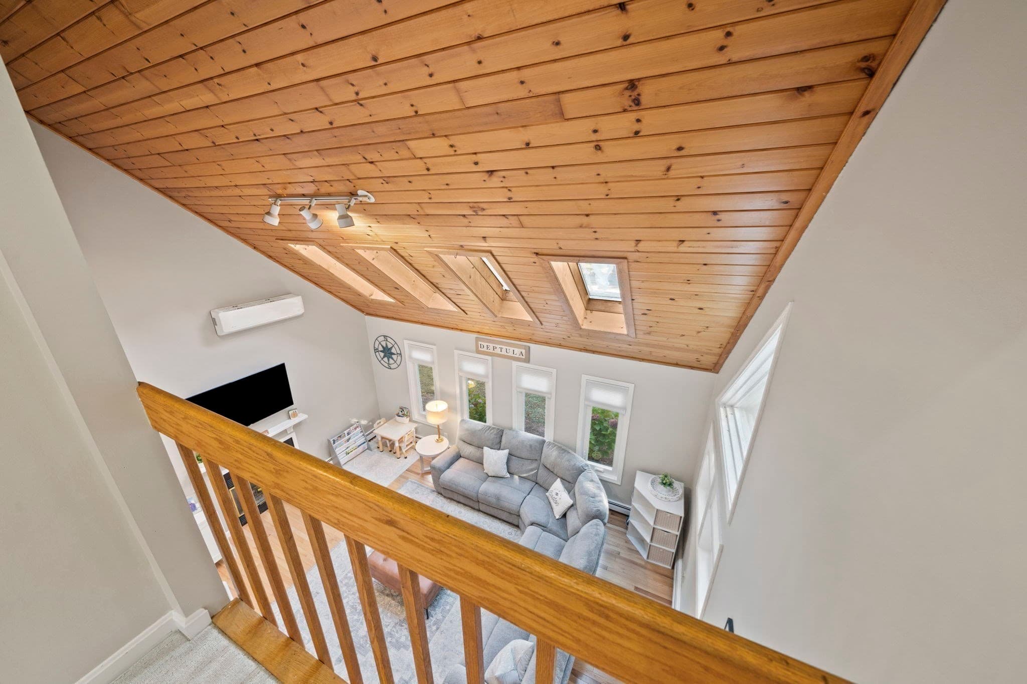 Single Family Residence at 10 Spectacle Pond Terrace, Wareham MA 02538, photo 22 of 38