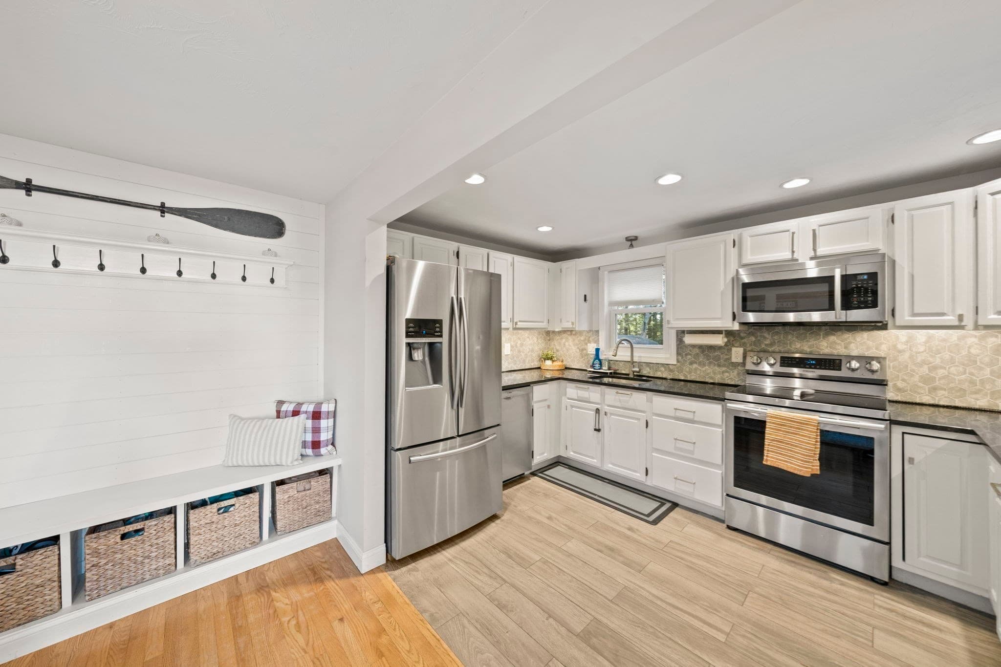 Single Family Residence at 10 Spectacle Pond Terrace, Wareham MA 02538, photo 7 of 38