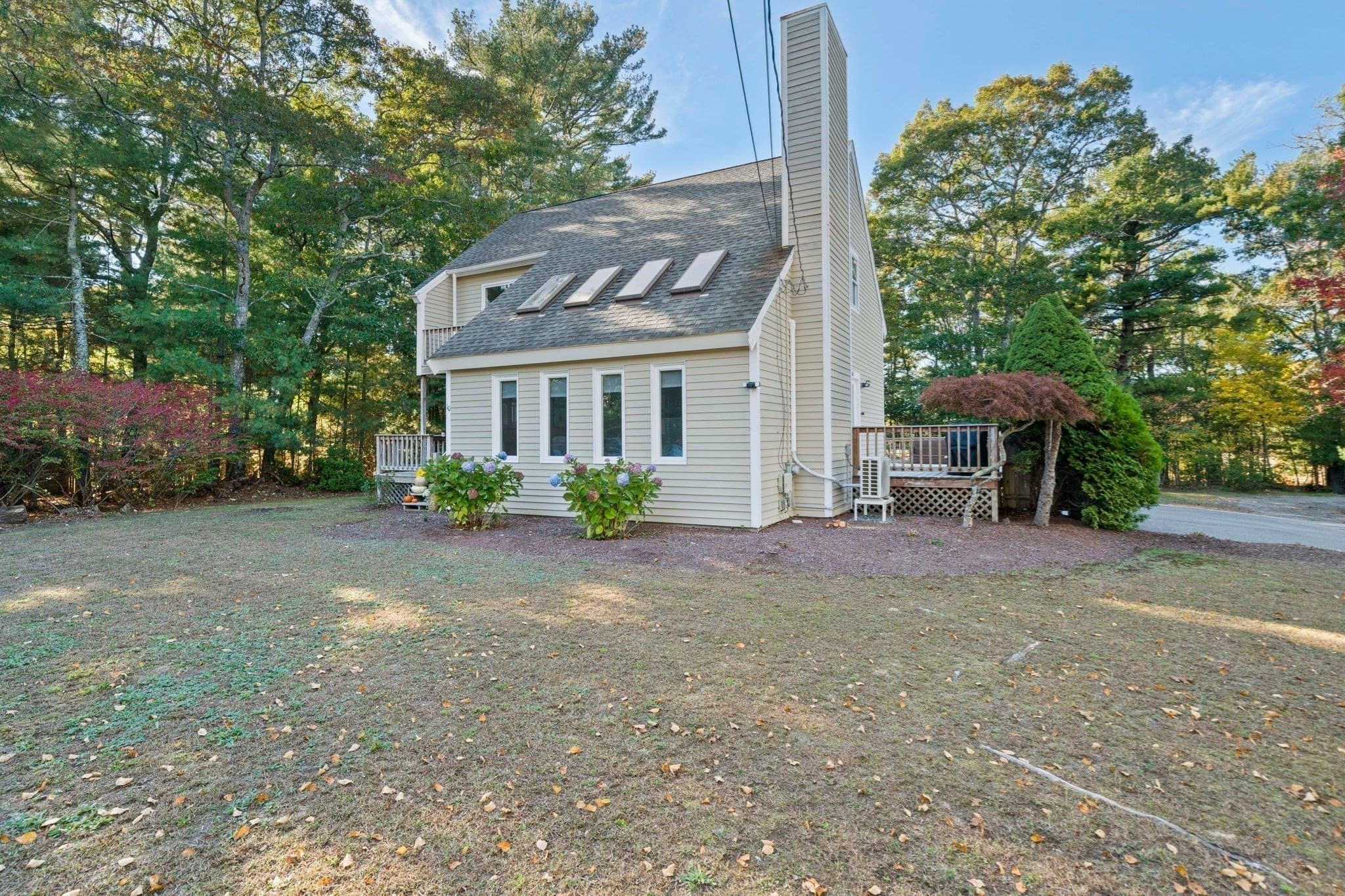 Single Family Residence at 10 Spectacle Pond Terrace, Wareham MA 02538, photo 4 of 38