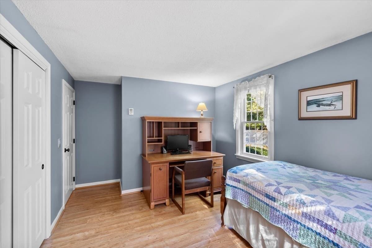 Single Family Residence at 21 Oxford Rd, Sandwich MA 02537, photo 22 of 40