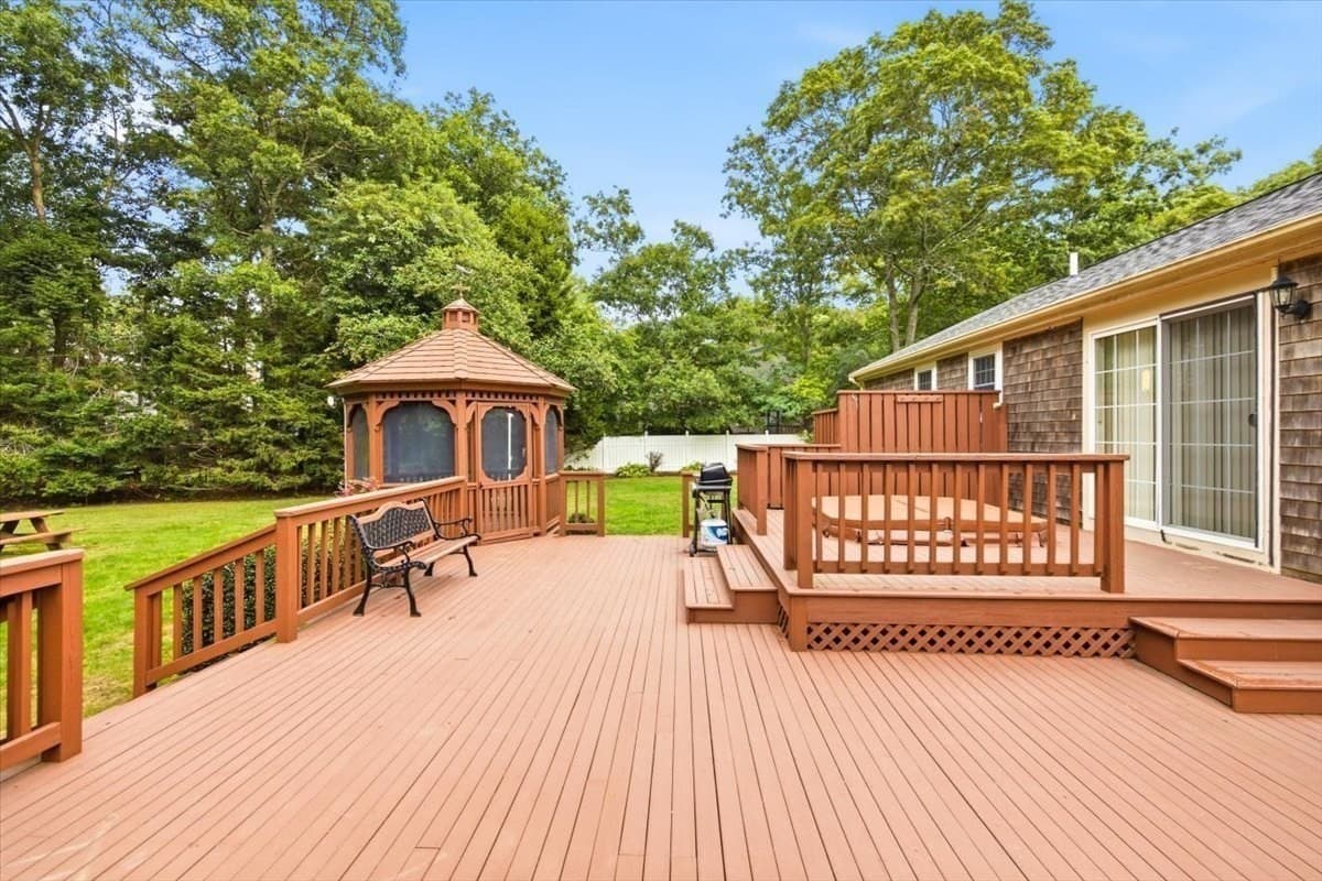 Single Family Residence at 21 Oxford Rd, Sandwich MA 02537, photo 25 of 40
