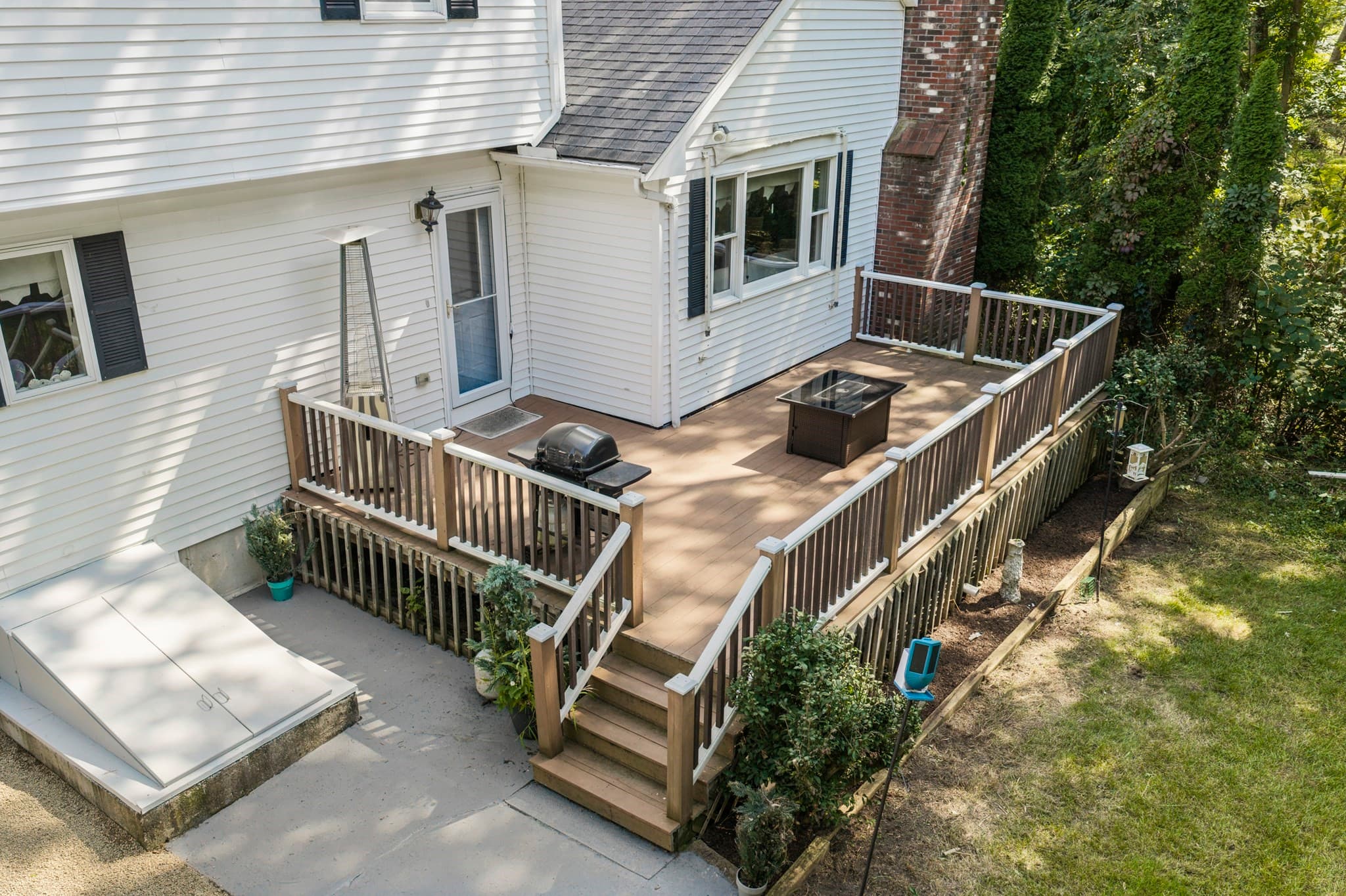 Single Family Residence at 39 Hopewell St, Taunton MA 02780, photo 5 of 42