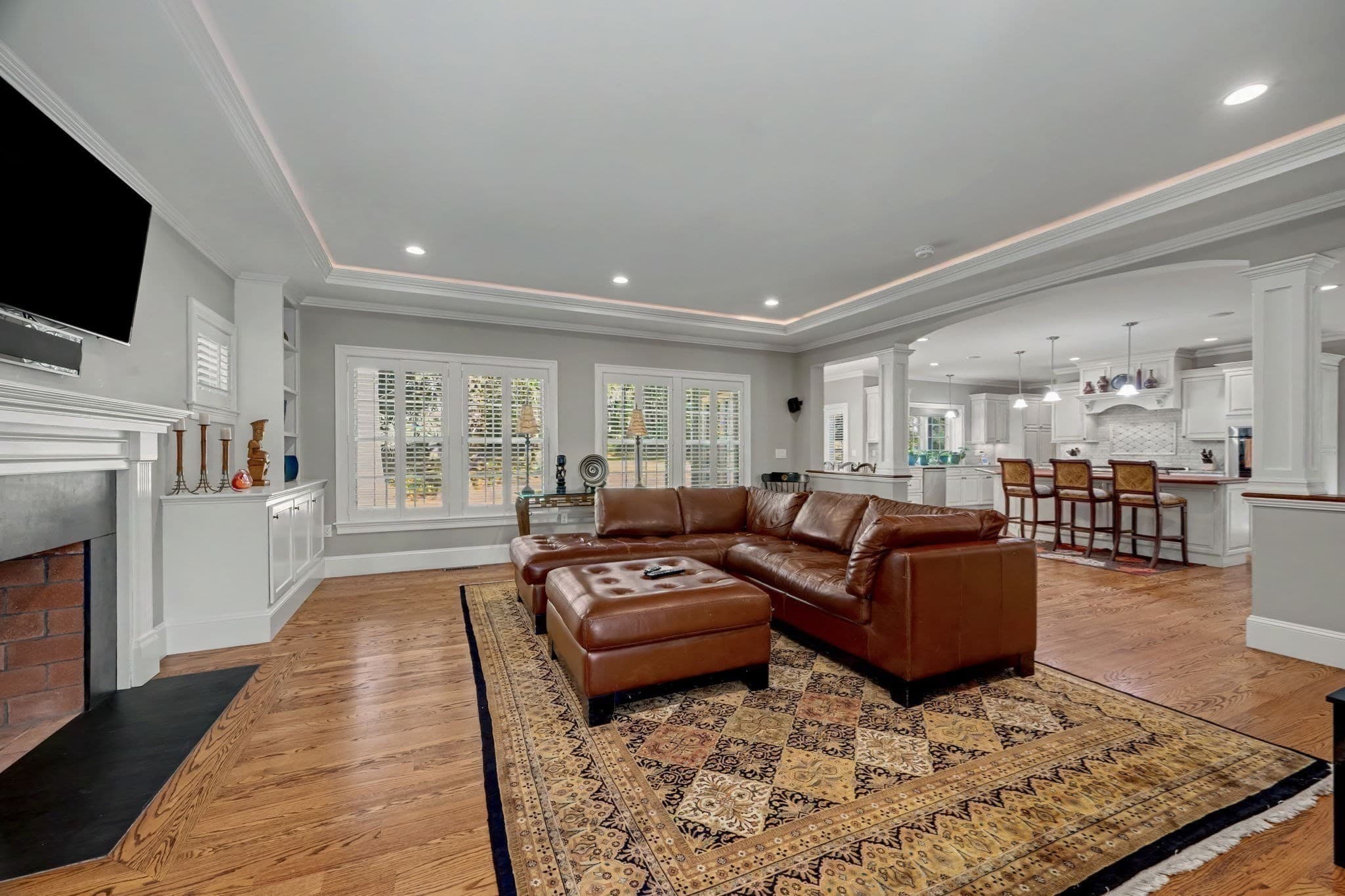 Single Family Residence at 933 South St, Needham MA 02492, photo 7 of 38