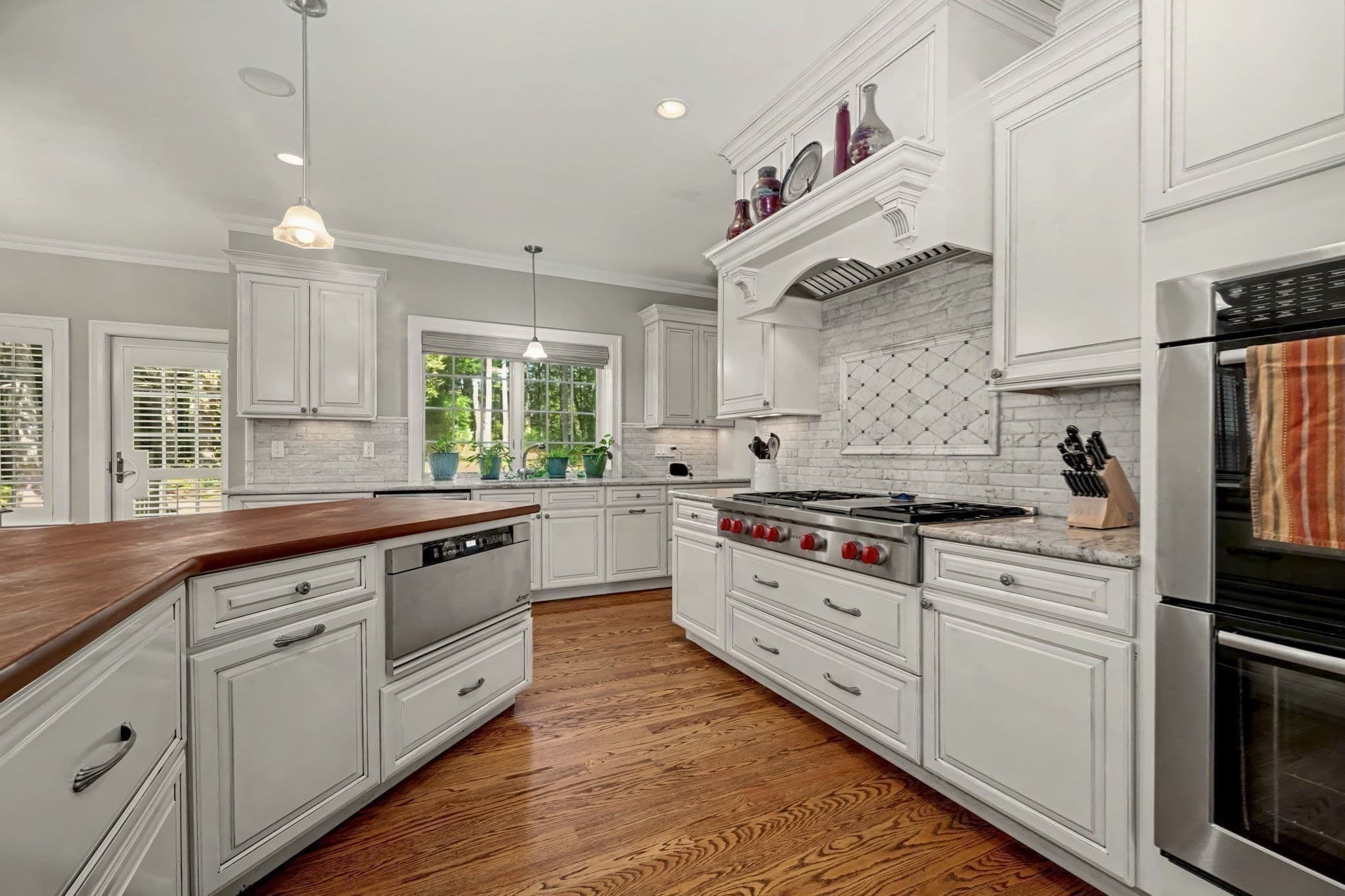 Single Family Residence at 933 South St, Needham MA 02492, photo 10 of 38