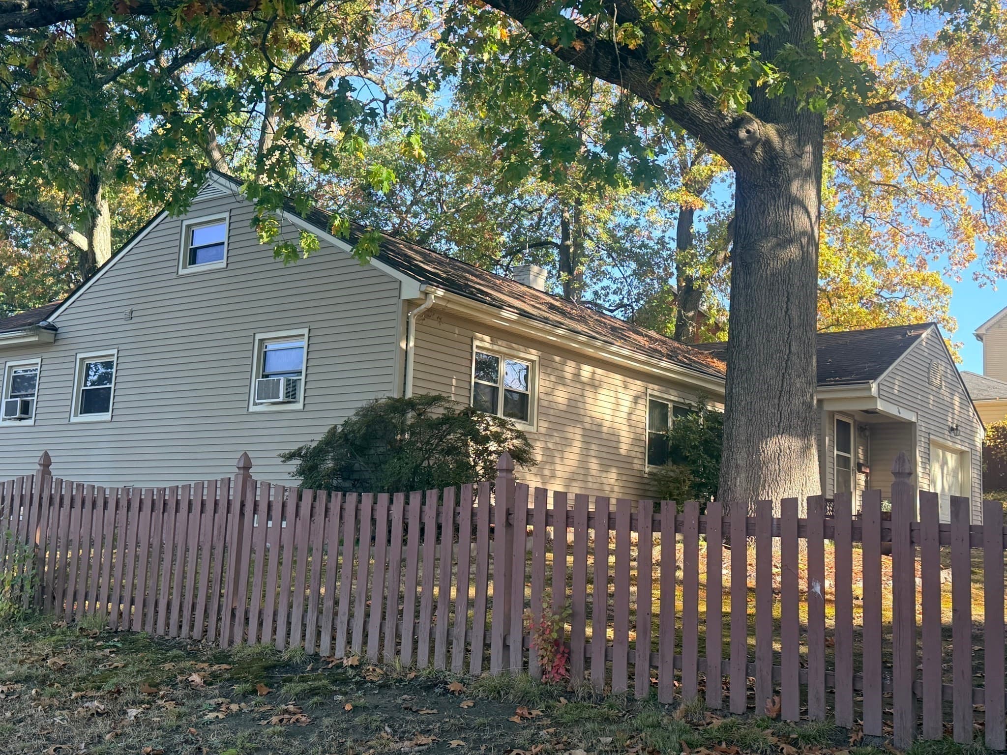 Single Family Residence at 26 Fern St., Springfield MA 01108, photo 3 of 36
