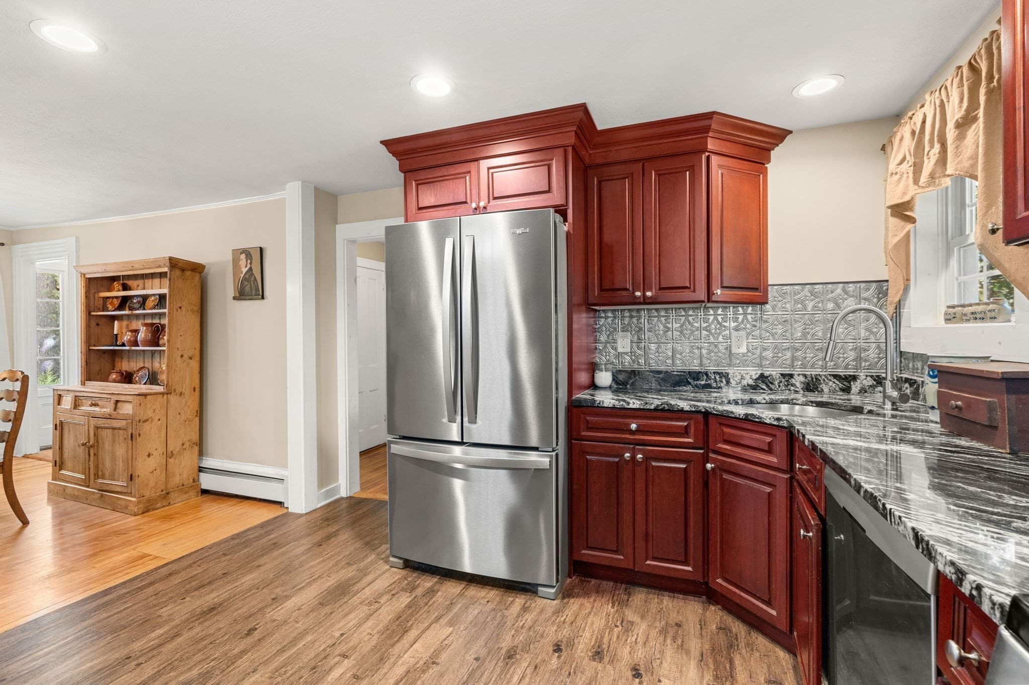 Single Family Residence at 663 Main Street, Haverhill MA 01830, photo 12 of 42
