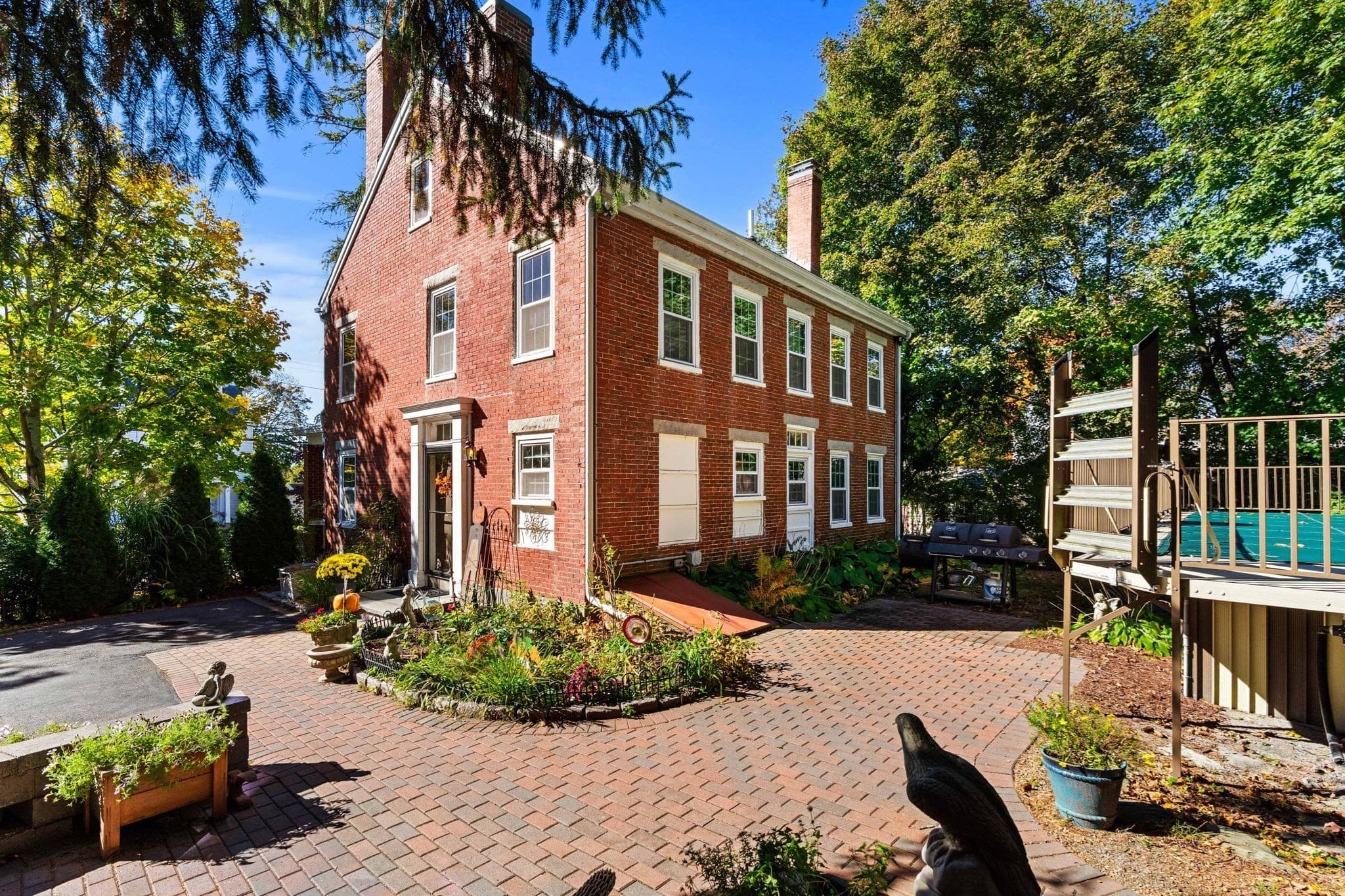 Single Family Residence at 663 Main Street, Haverhill MA 01830, photo 7 of 42