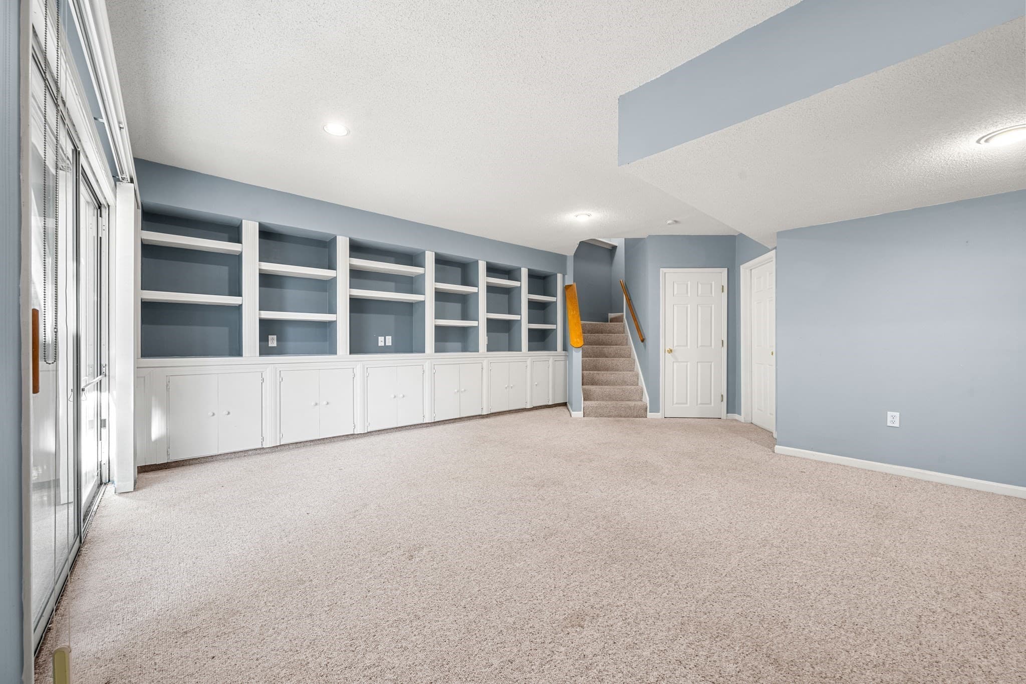 Condominium at 213 Bishops Forest St # 213, Waltham MA 02452, photo 28 of 42