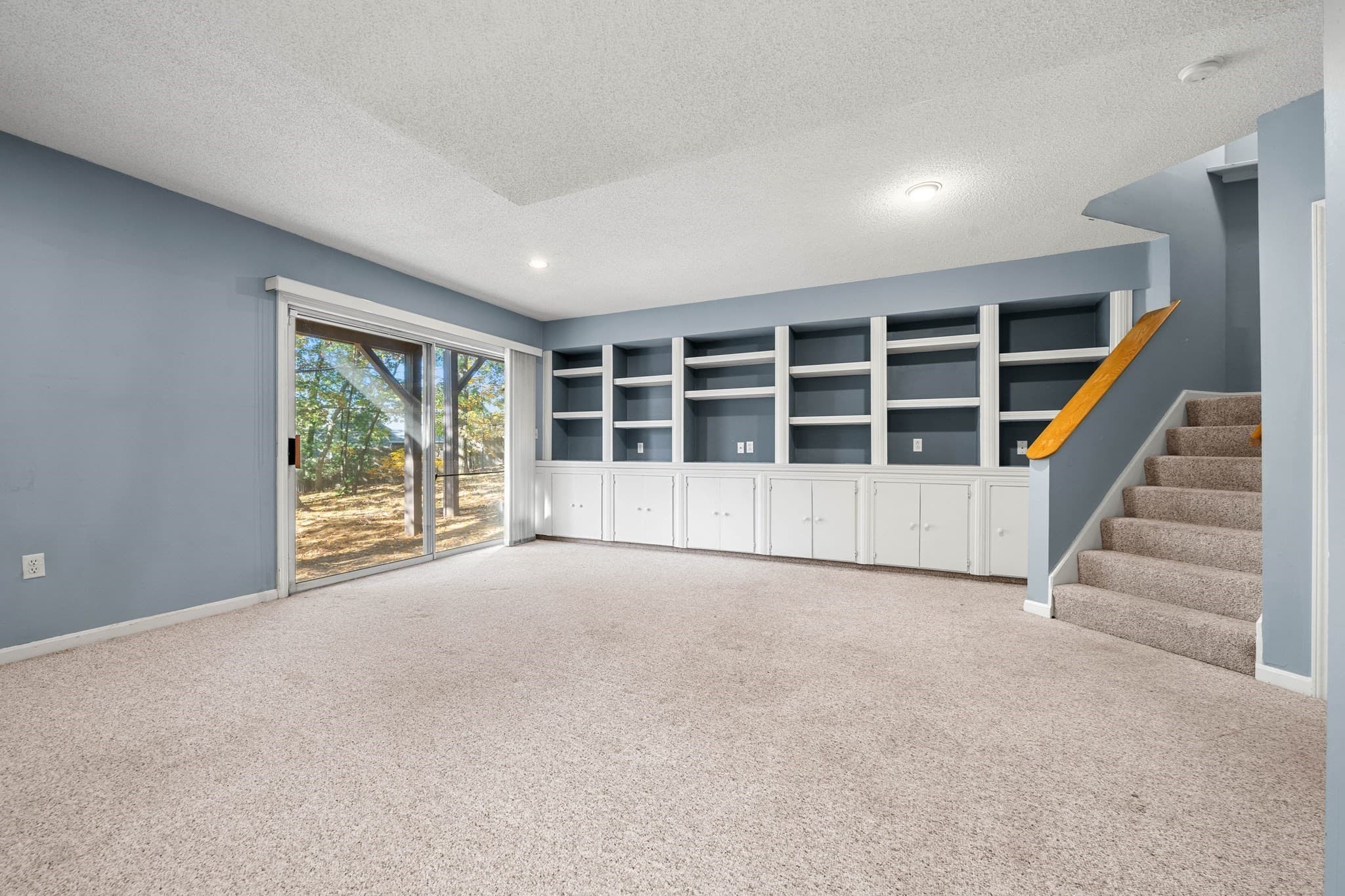 Condominium at 213 Bishops Forest St # 213, Waltham MA 02452, photo 29 of 42