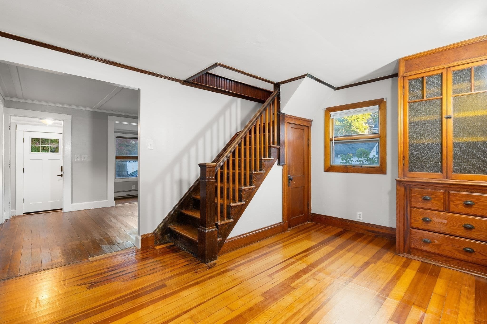 Single Family Residence at 6 Martin St, Saugus MA 01906, photo 7 of 26