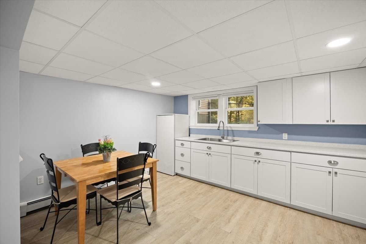 Single Family Residence at 39 Farnum Rd, Pembroke MA 02359, photo 27 of 38