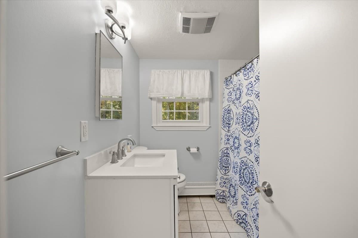 Single Family Residence at 39 Farnum Rd, Pembroke MA 02359, photo 22 of 38