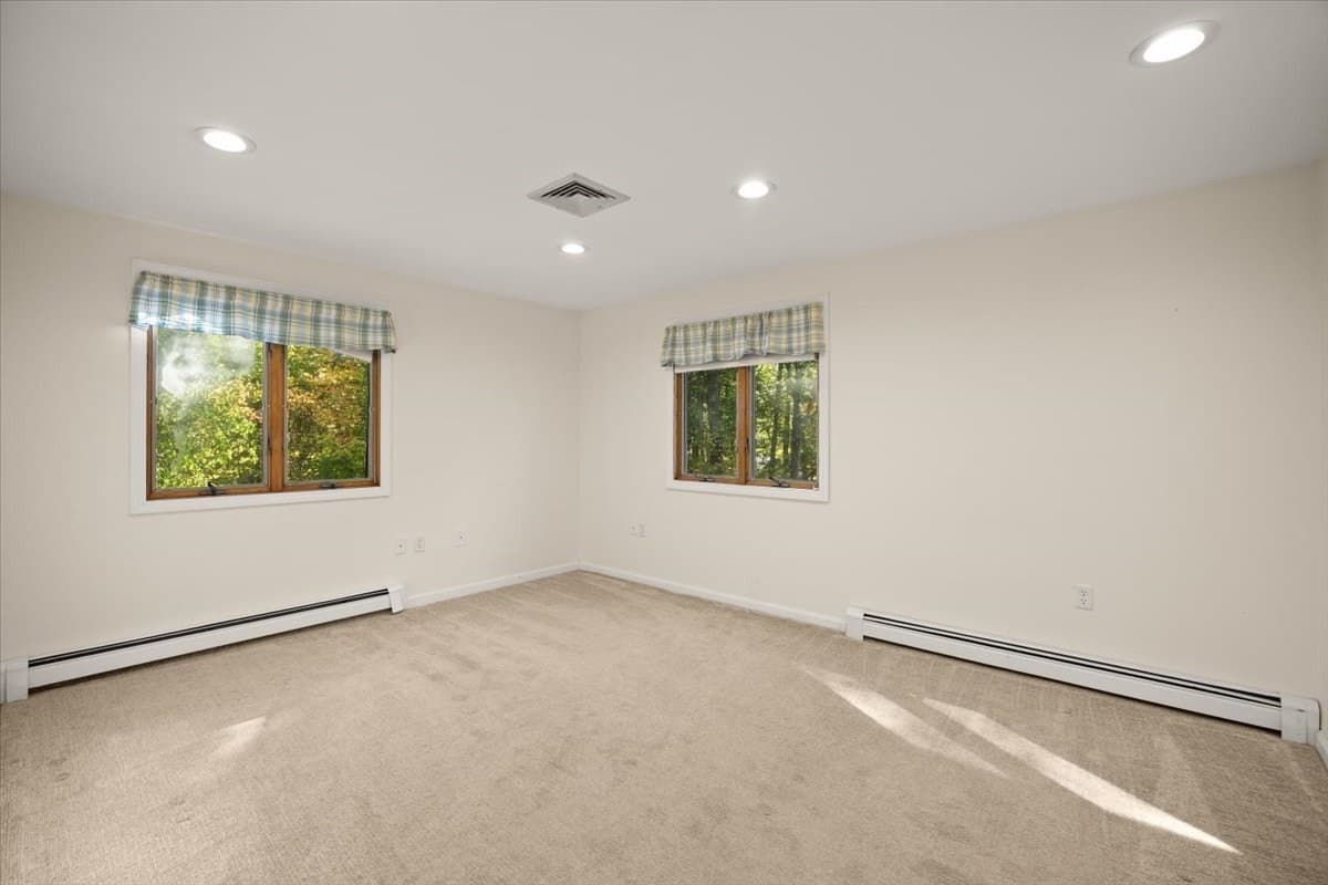 Single Family Residence at 39 Farnum Rd, Pembroke MA 02359, photo 33 of 38