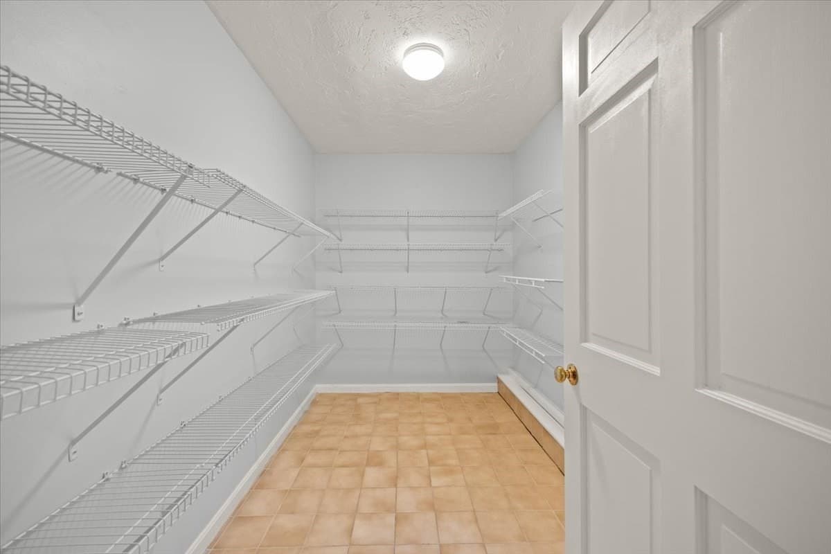 Single Family Residence at 39 Farnum Rd, Pembroke MA 02359, photo 11 of 38