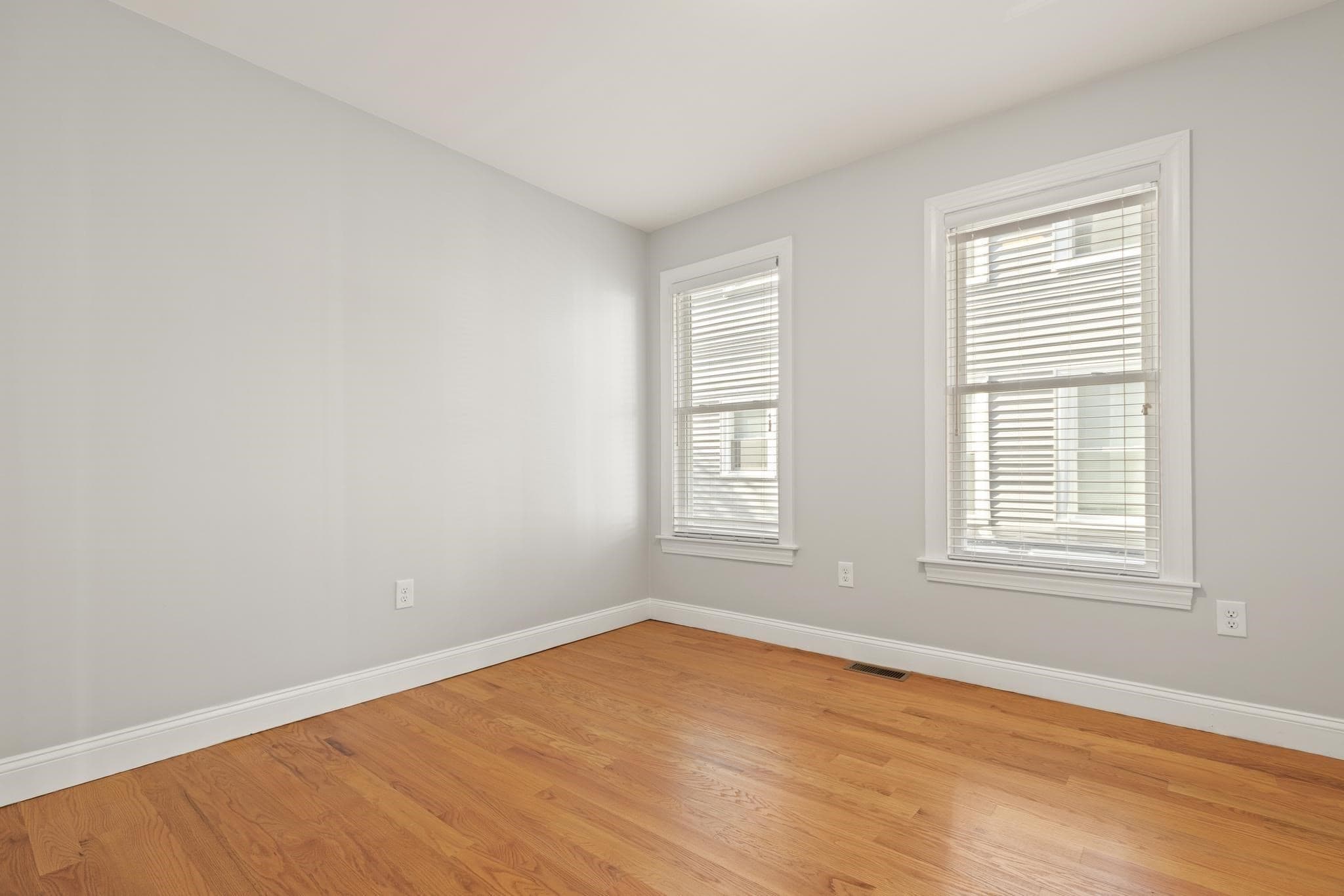 Condominium at 14 Gordon St # 14, Somerville MA 02144, photo 12 of 20