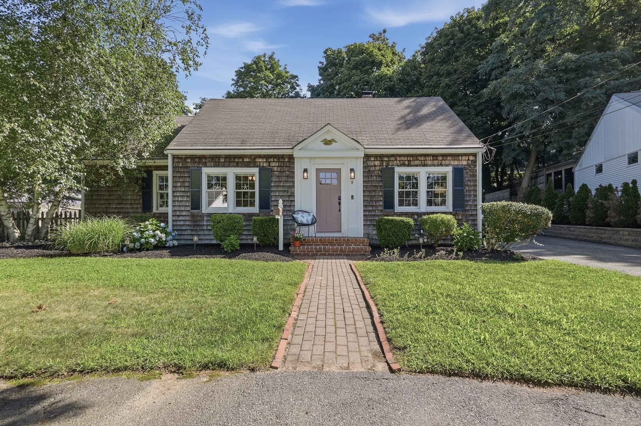 8 Elmwood Circle, Peabody MA 01960