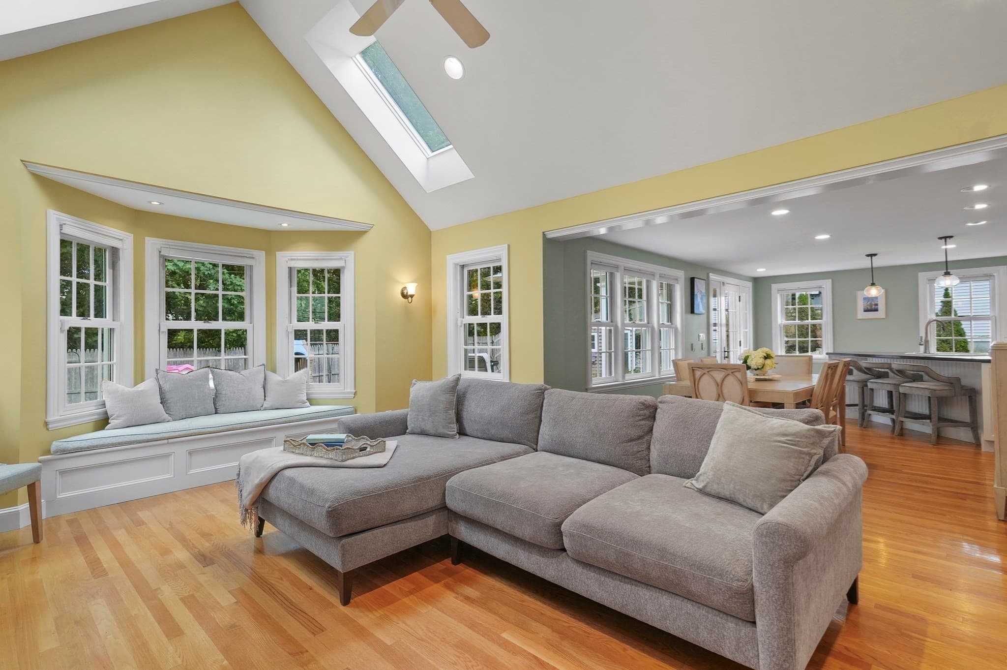 Single Family Residence at 8 Elmwood Circle, Peabody MA 01960, photo 15 of 42