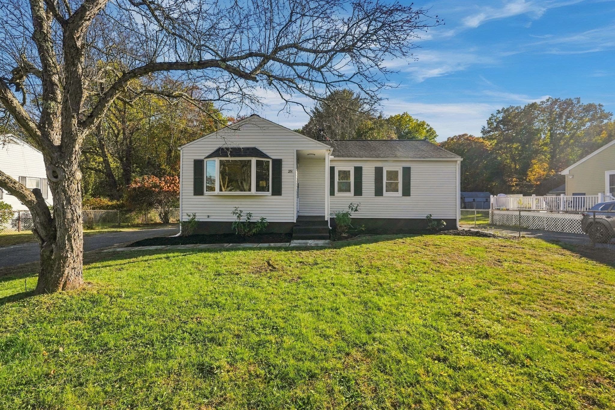 28 New Ludlow Rd, Granby MA 01033
