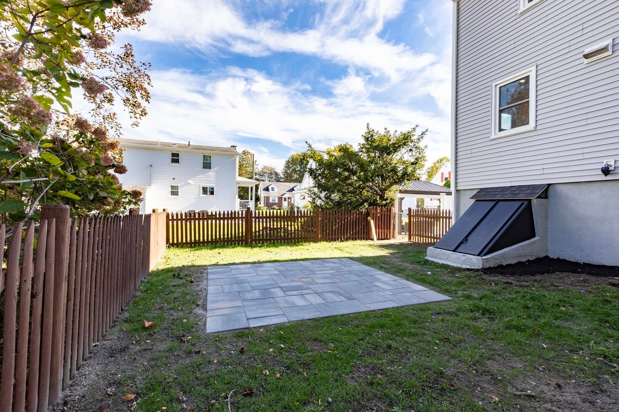 Condominium at 12 Norcross Circle # 12, Arlington MA 02474, photo 6 of 30