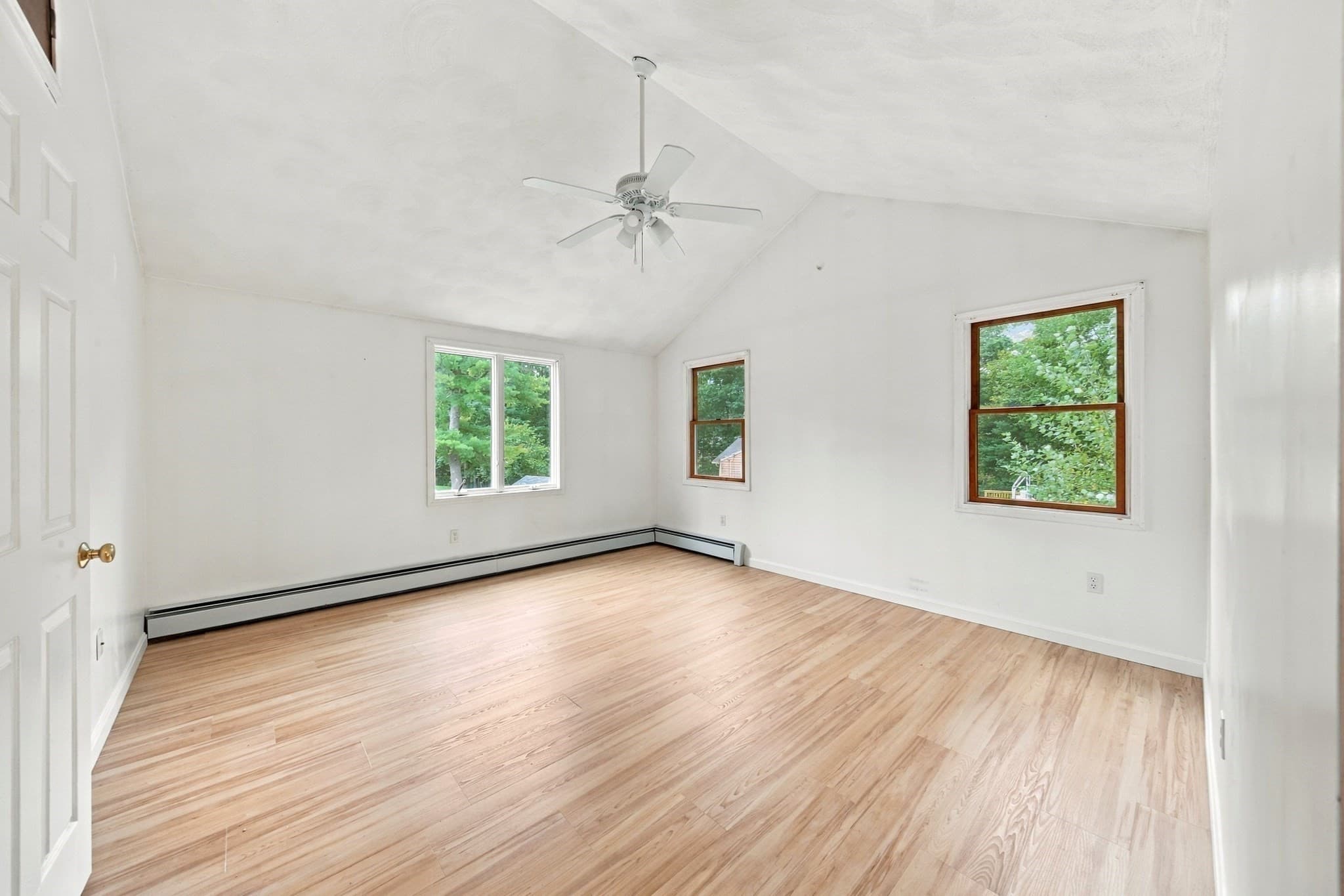 Single Family Residence at 51 Queensland Rd, Billerica MA 01862, photo 14 of 37