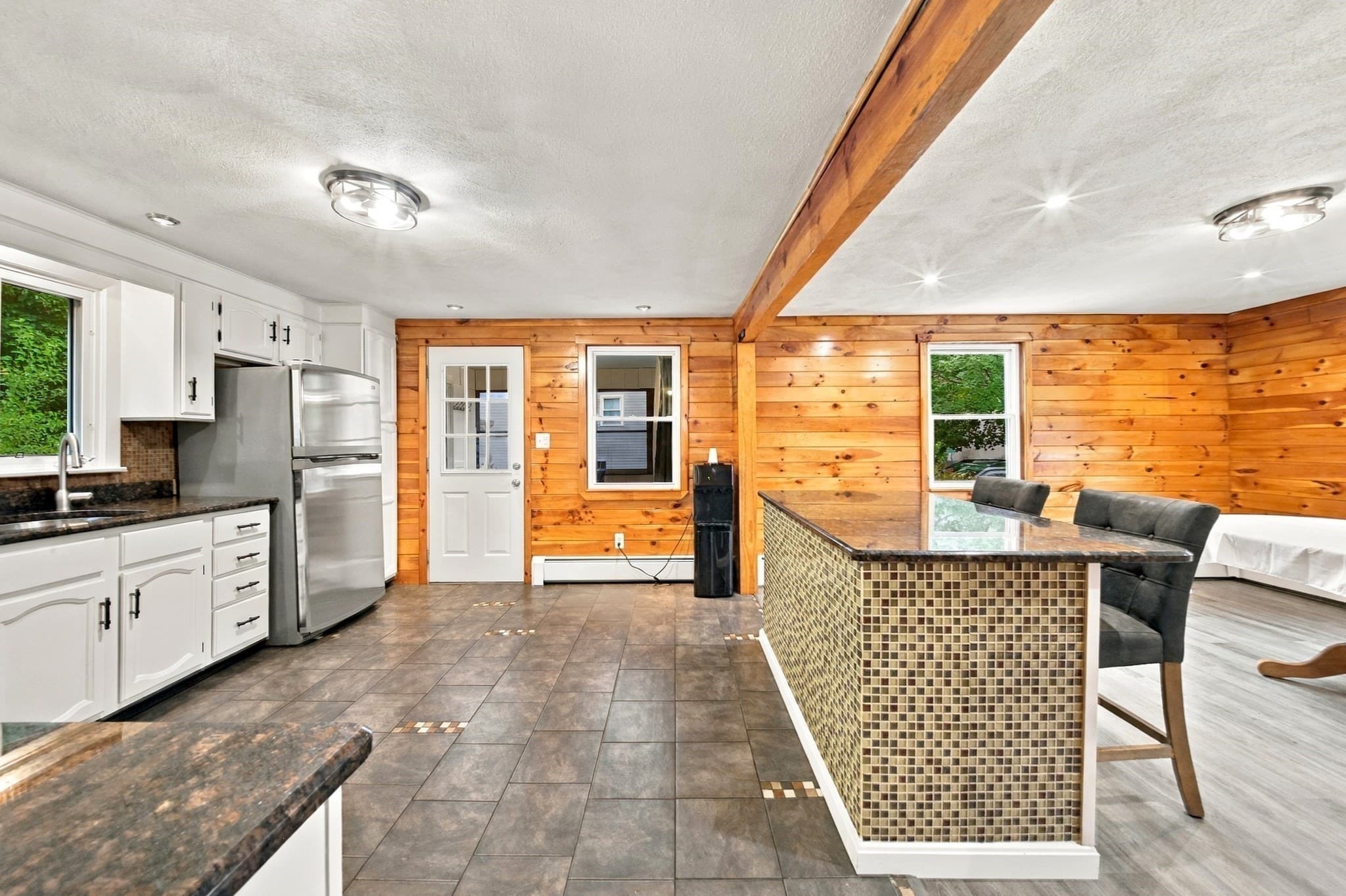 Single Family Residence at 51 Queensland Rd, Billerica MA 01862, photo 4 of 37